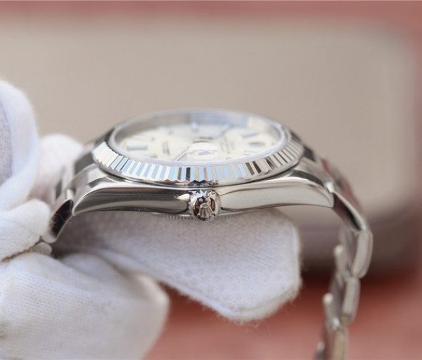 Replica Rolex DateJust 41mm 126334 Noob Fluted Bezel Silver Dial Stick Markers Bracelet A3235