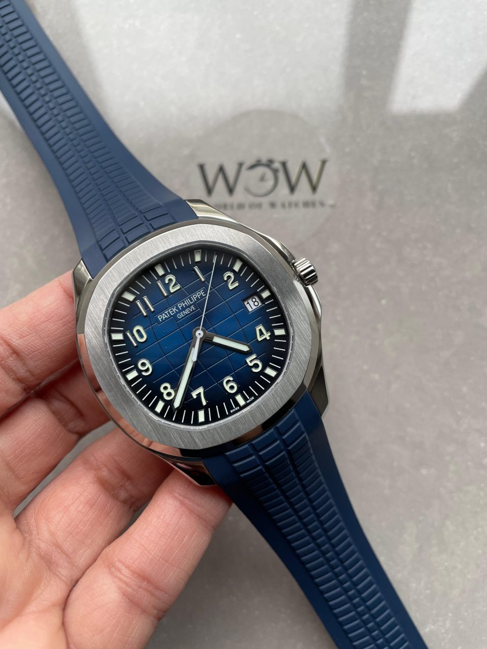 Replica PATEK PHILIPPE Aquanaut 5168G 42mm SS ZF 1:1 Best Edition Blue Dial on Blue Rubber Strap 324CS