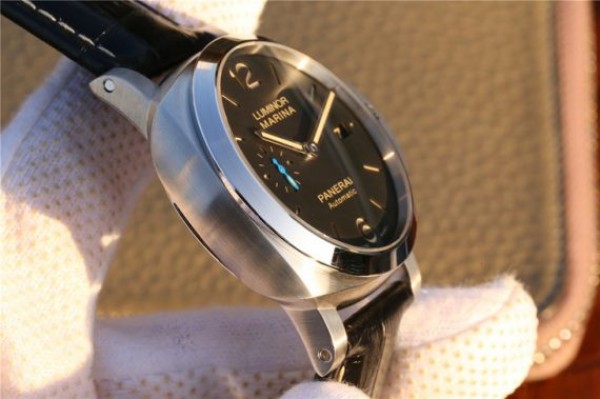 Replica Panerai PAM1392 XF Black Dial Black Leather Strap P9010
