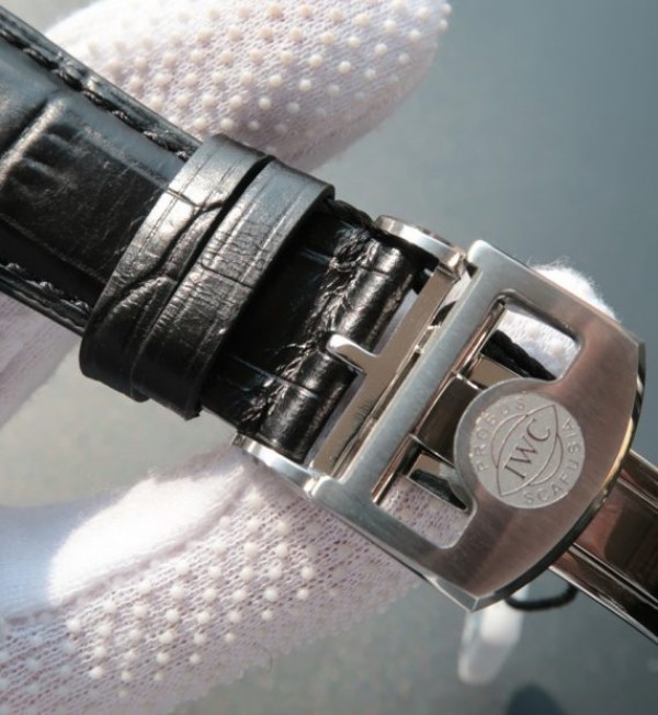 Replica IWC TF Portuguese Tourbillon IW5046 White Dial Leather Strap