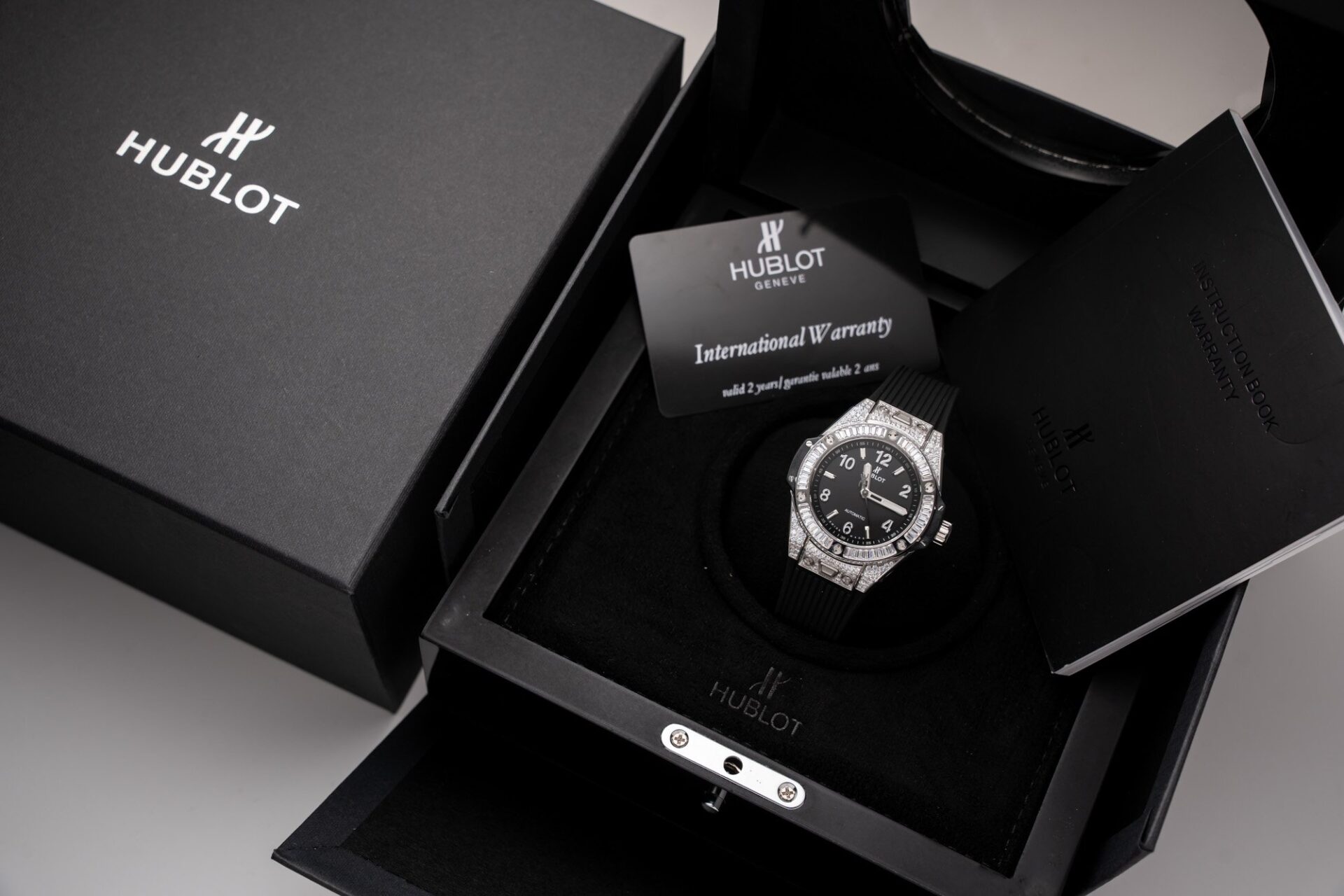 Hublot Replica Watch Big Bang One Click Black Dial Rubber Strap 39mm