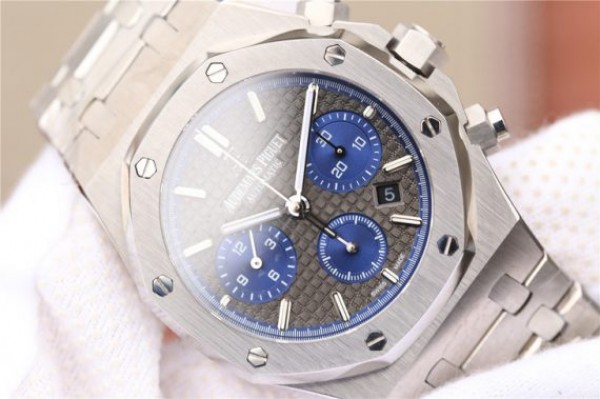 Replica Audemars Piguet Royal Oak Chronograph SS JHF Gray/Blue Dial SS Bracelet A7750