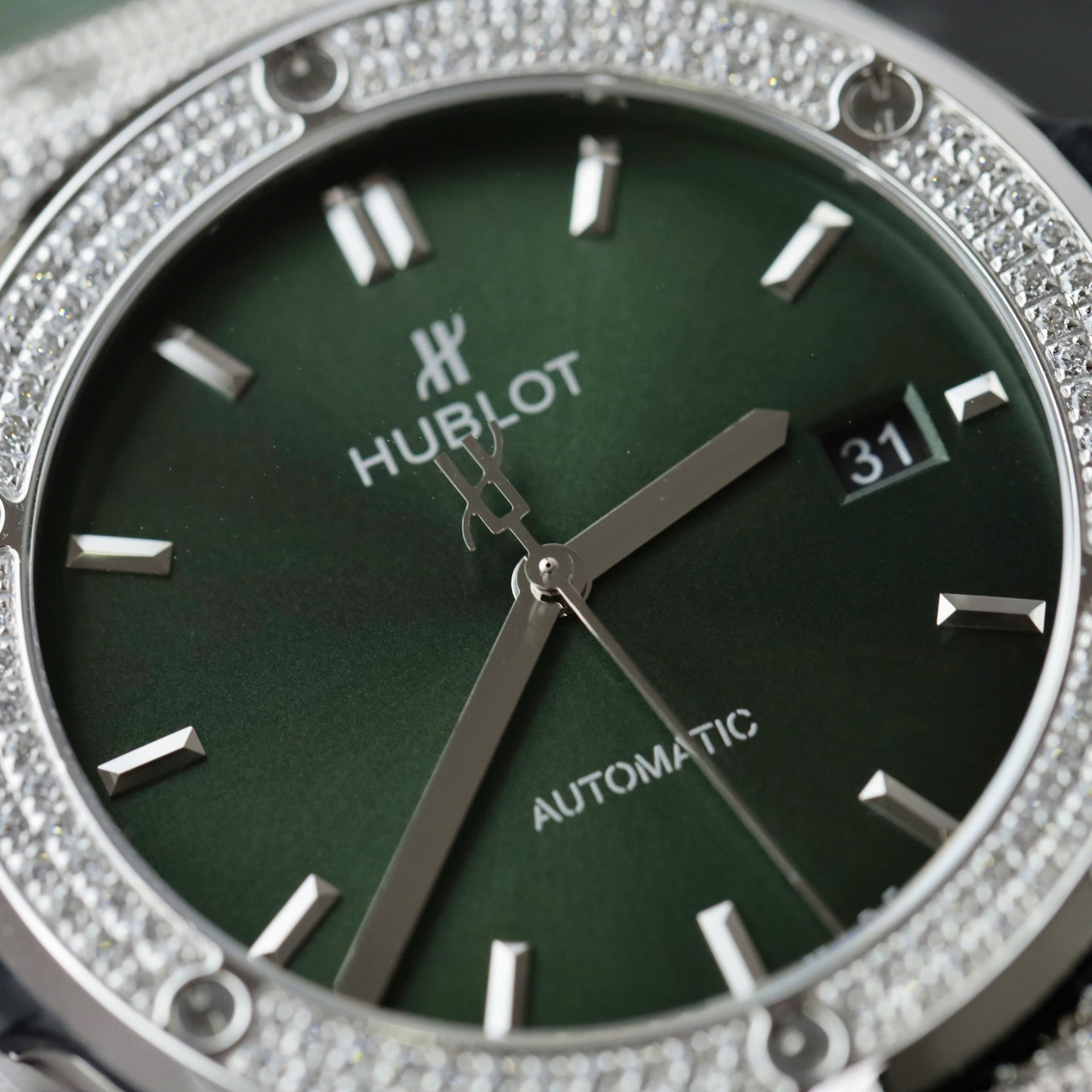 Hublot Classic Fusion Replica Watch Green Dial HB Factory 42mm