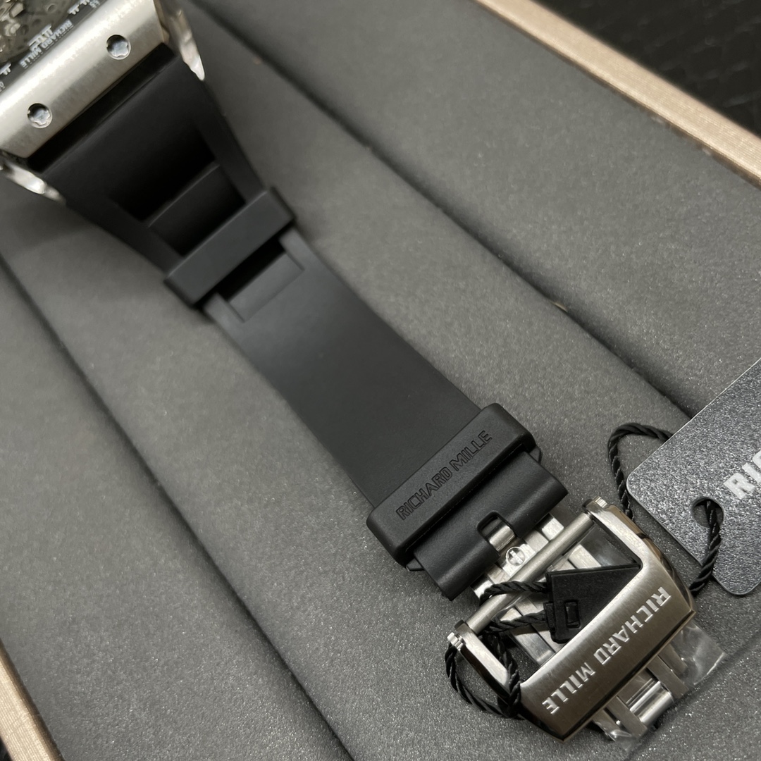 Swiss Richard Mille RM 010 Replica – Skeleton Dial Men’s Watch With Black Rubber Strap And Sapphire Crystal
