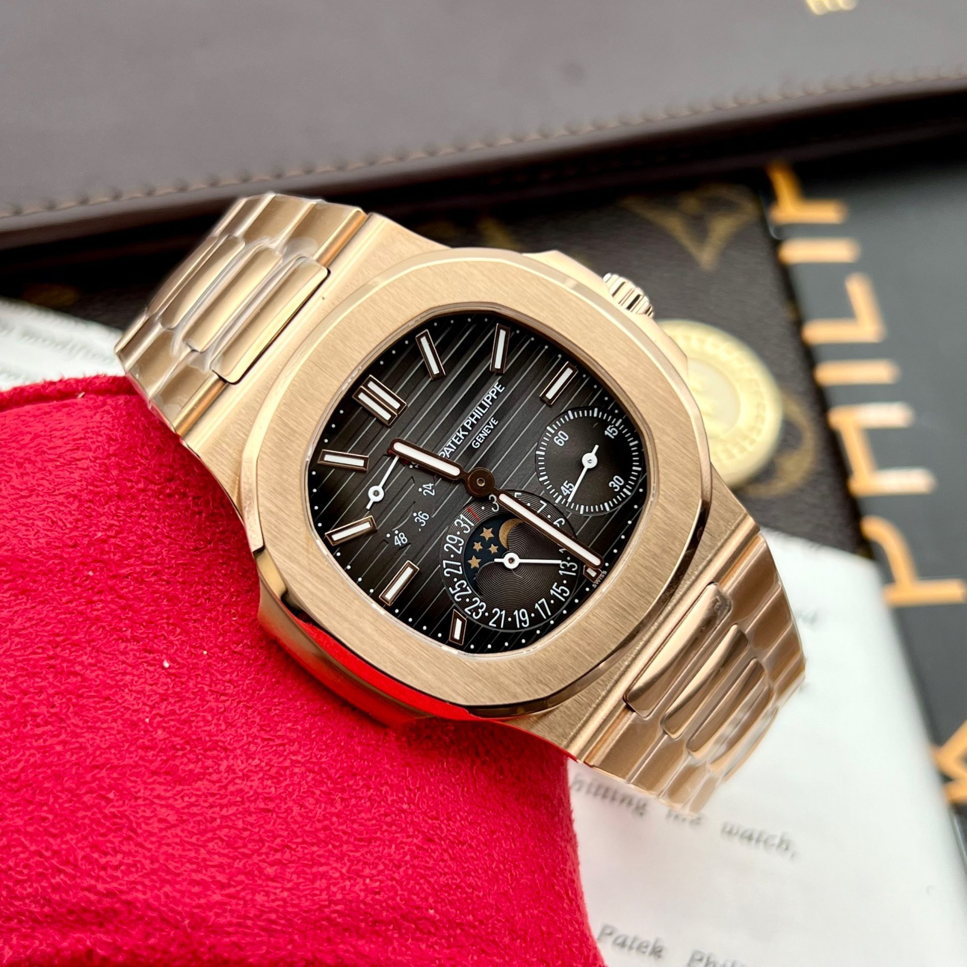 Patek Philippe Replica 1:1 Watch Nautilus 5712 Rose Gold Factory PPF V2 40mm