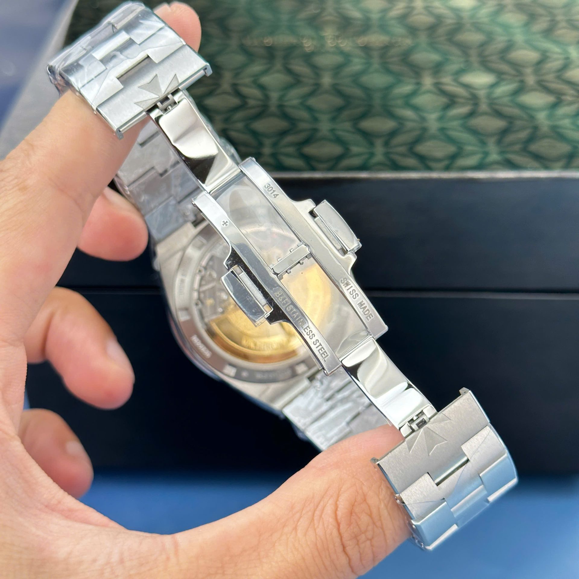 Vacheron Constantin Overseas 4500V Replica High-class Watch Green Dial PPF Factory 41mm