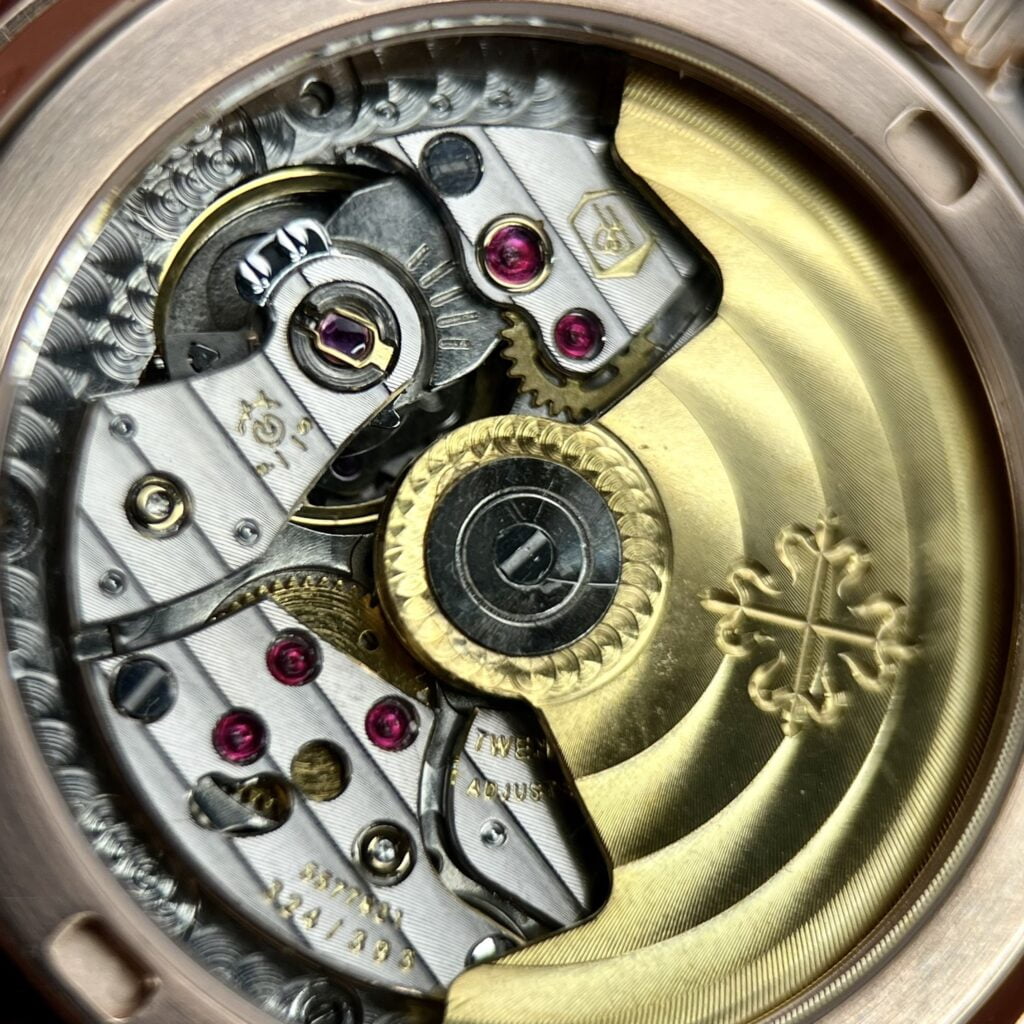 Patek Philippe Replica 11 Watch Aquanaut 5072R Gold Wrapped Moissanite Diamond 35.6mm