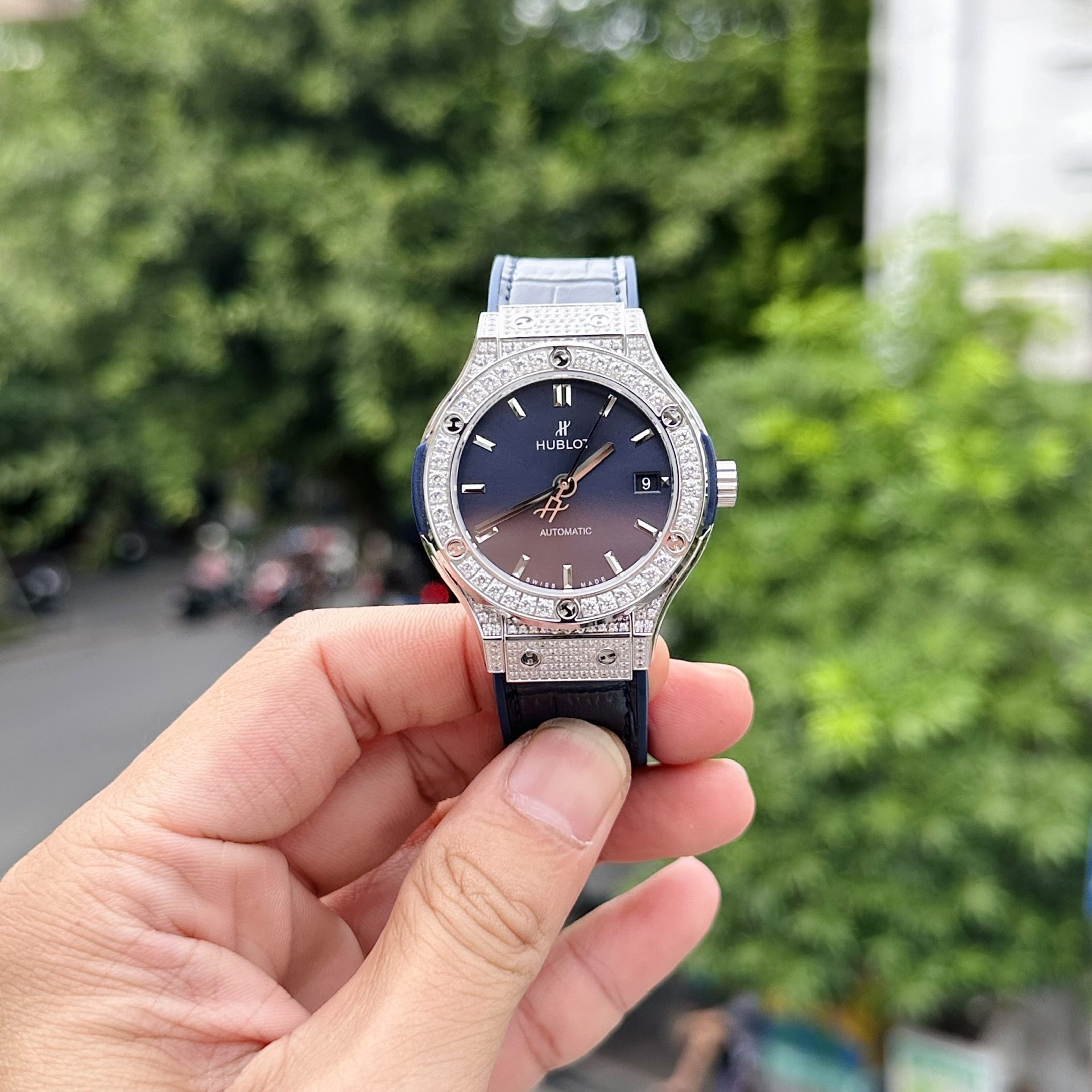 Hublot Replica 1:1 Watch Classic Fusion Blue Dial With Full Diamond HB Factory 38mm