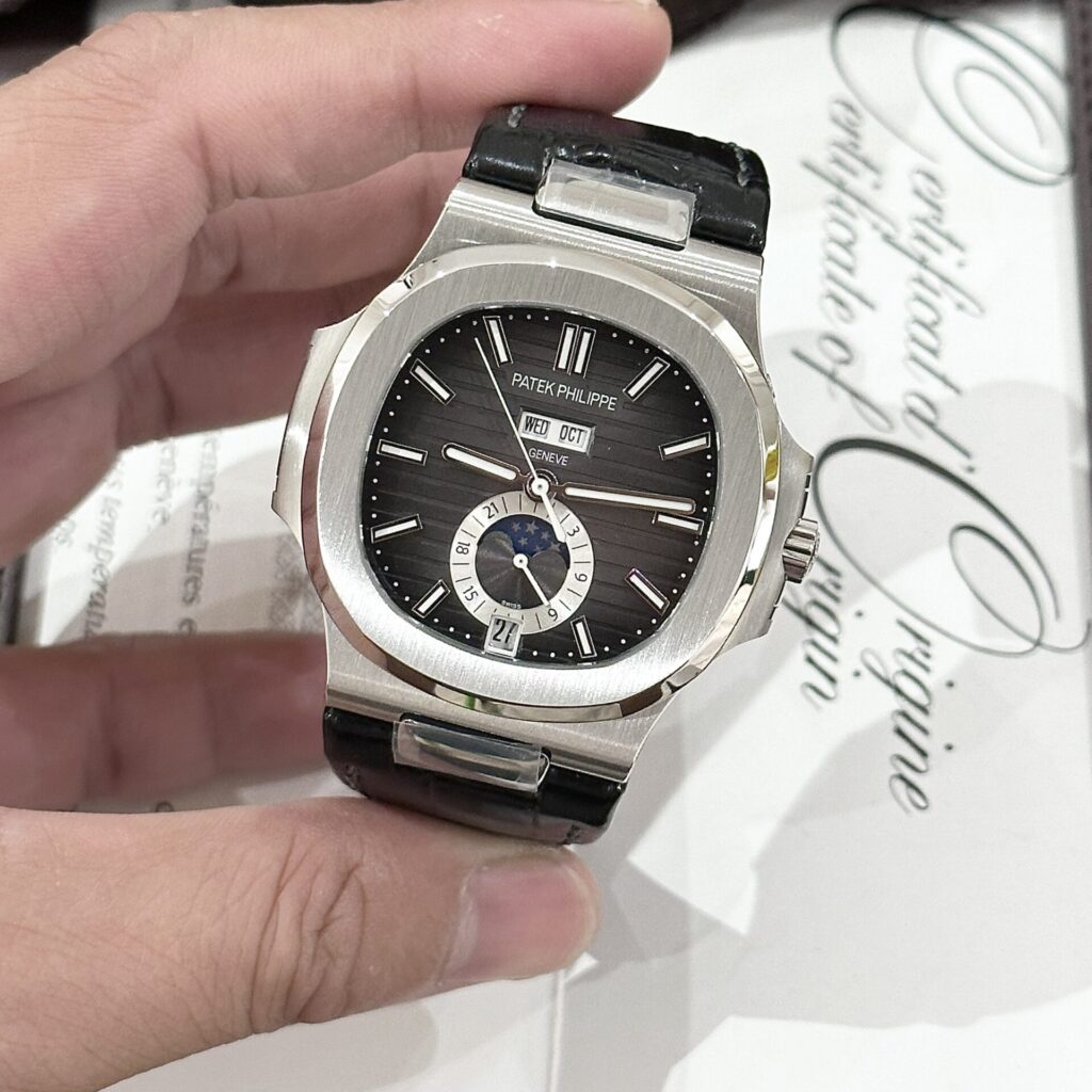 Patek Philippe Nautilus 5726 Replica 1:1 Watch Gray Dial GRF 40.5mm