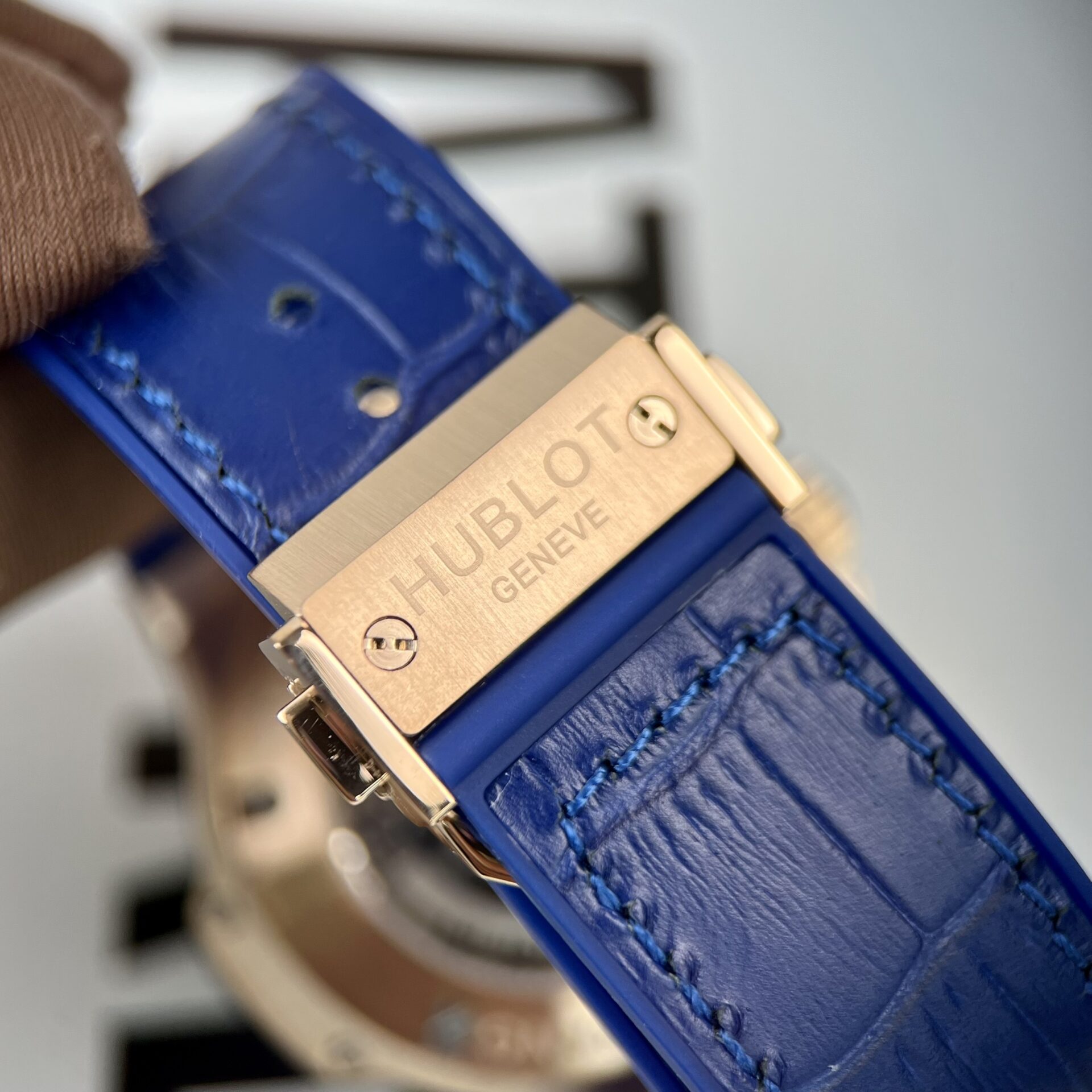 Hublot Replica 1:1 Watch Big Bang Chronograph Blue With Moissanite Bezel 44mm