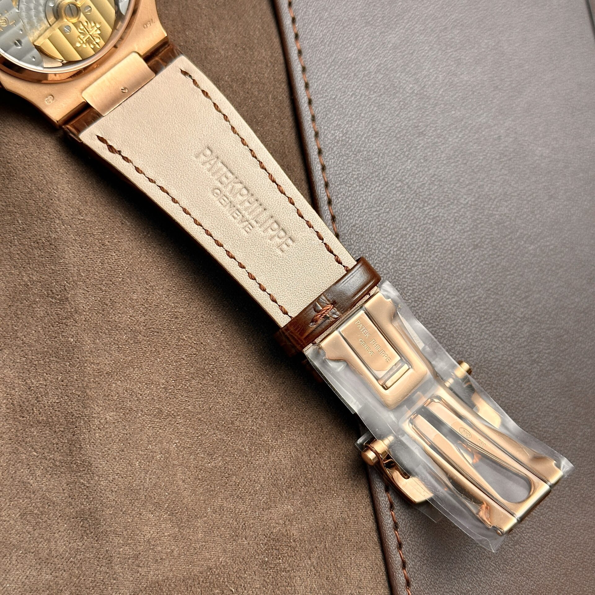 Patek Philippe 5724R Replica Watch Gray Dial Leather Strap Factory GR 40mm