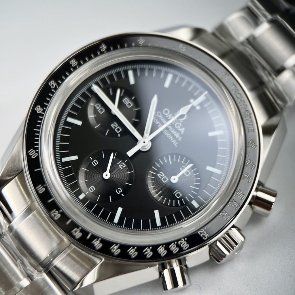 Omega SpeedMaster Moonwatch Chronograph Replica 11 Watches Black Dial 42mm