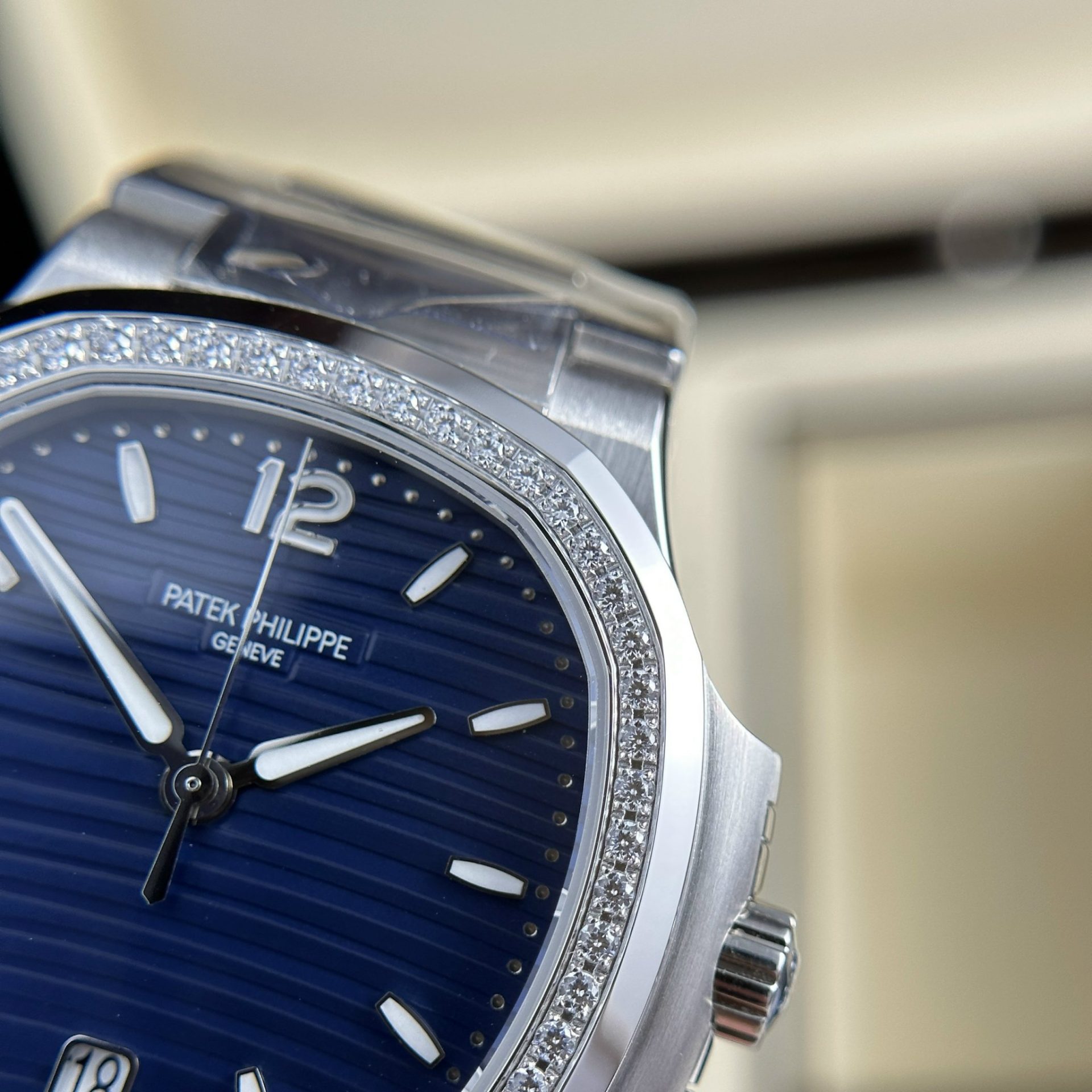 Patek Philippe Replica 1:1 Watch Nautilus 7118 Blue Dial With Stone 3K Factory 35.2mm