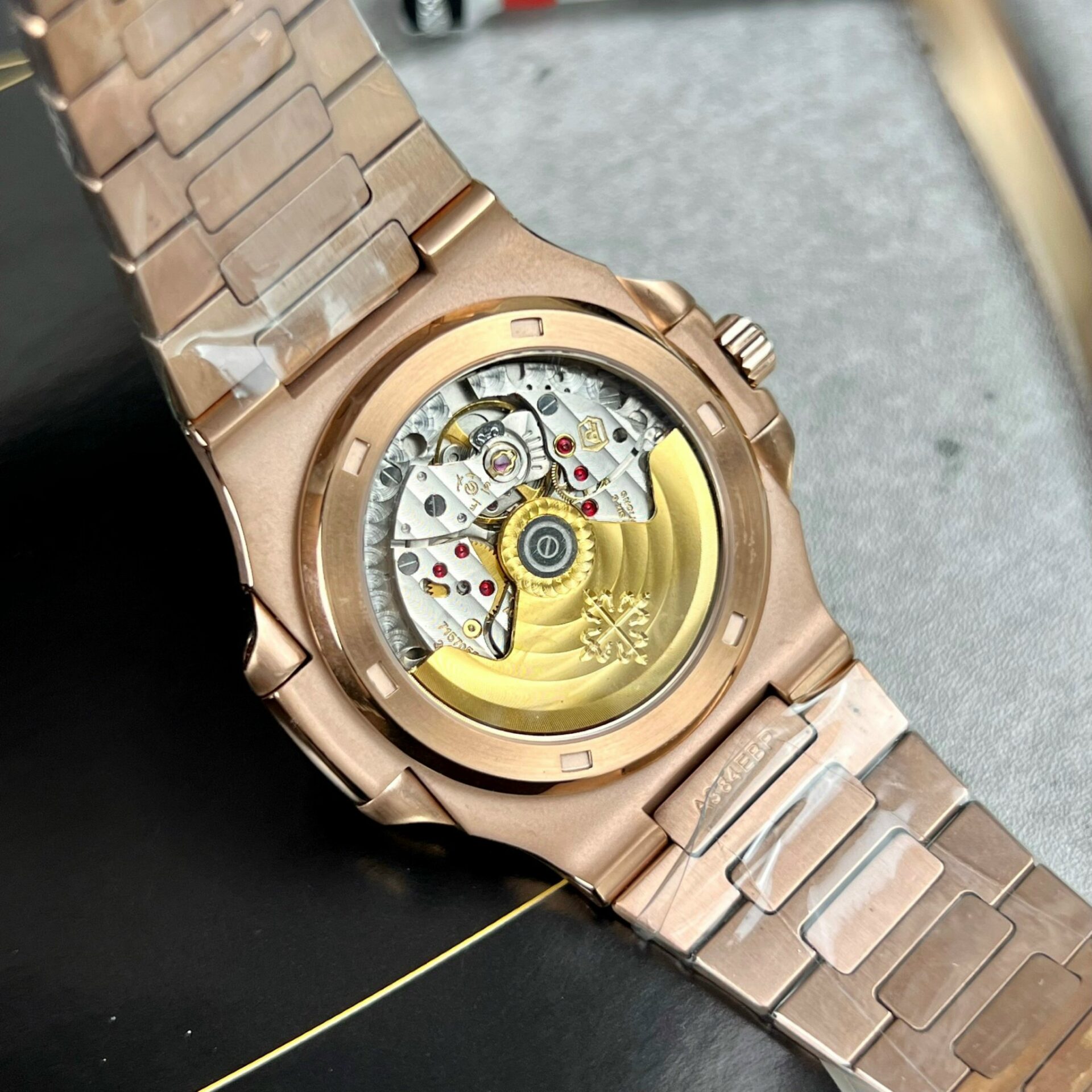 Patek Philippe Nautilus 5723 Gray Dial With Red Ruby Replica 1:1 Watch 40mm