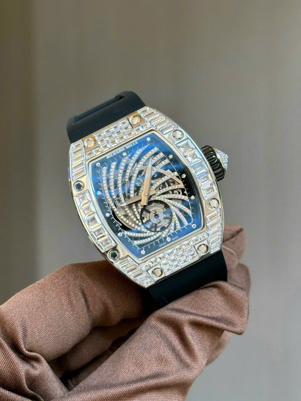 Richard Mille Replica 1:1 Watch RM51-01 Tornado With Full Stone 40mm