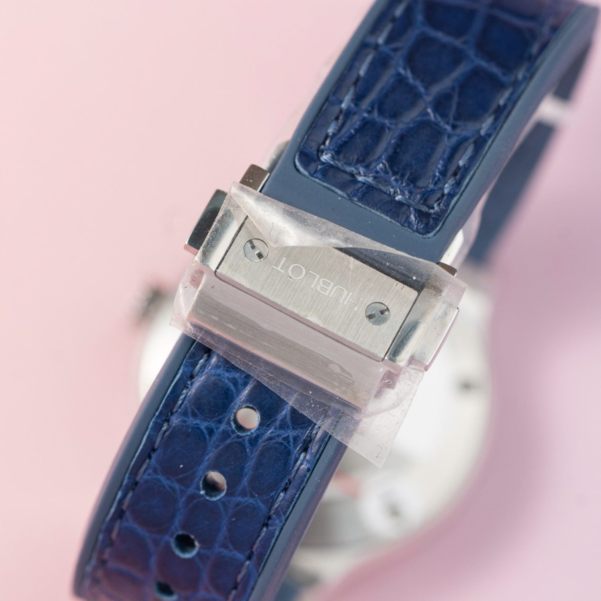 Hublot Replica 11 Watch Classic Fusion Women s Full Diamond Moissanite Blue 33mm