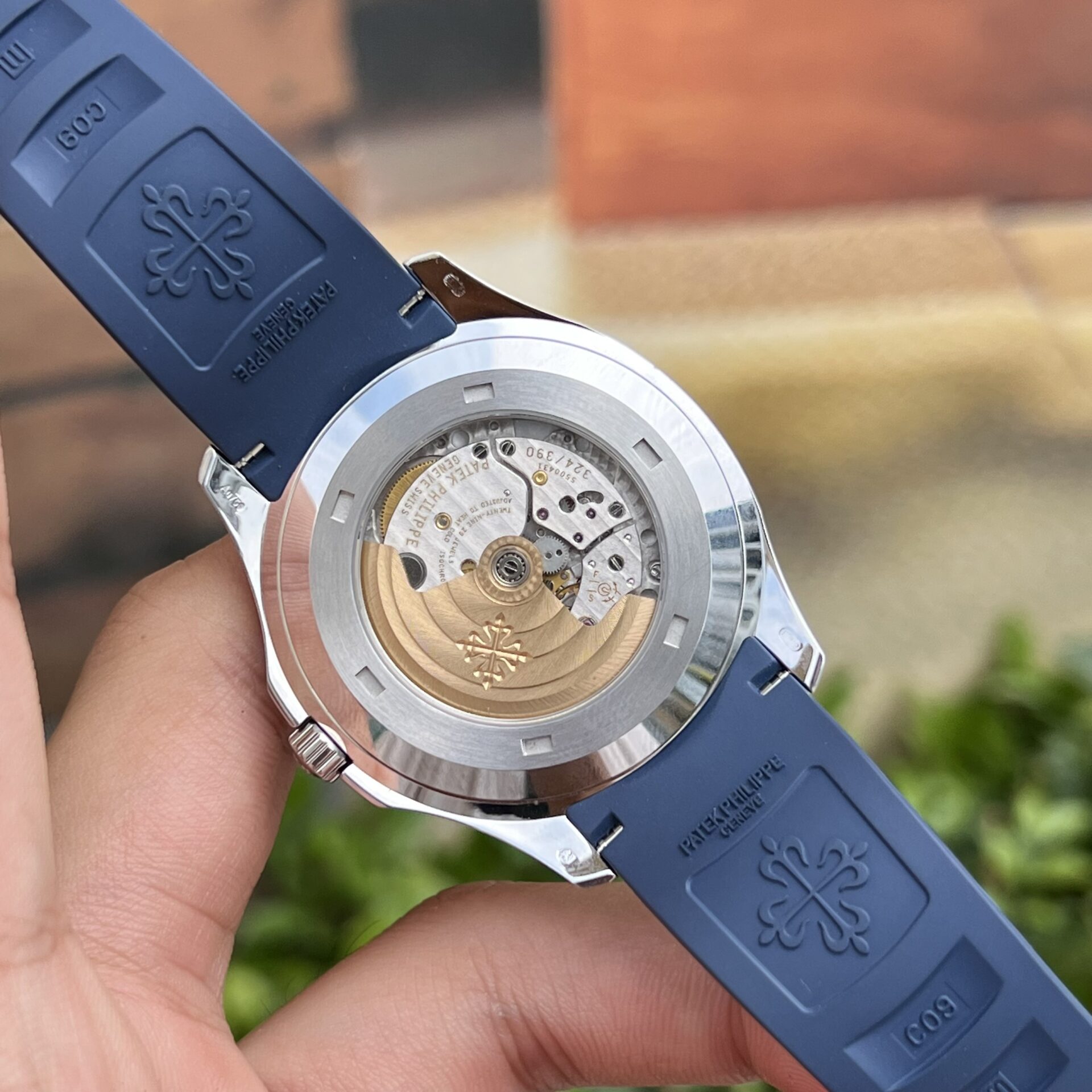 Patek Philippe Replica 1:1 Watch Aquanaut 5168G Blue Dial Rubber Strap 42mm