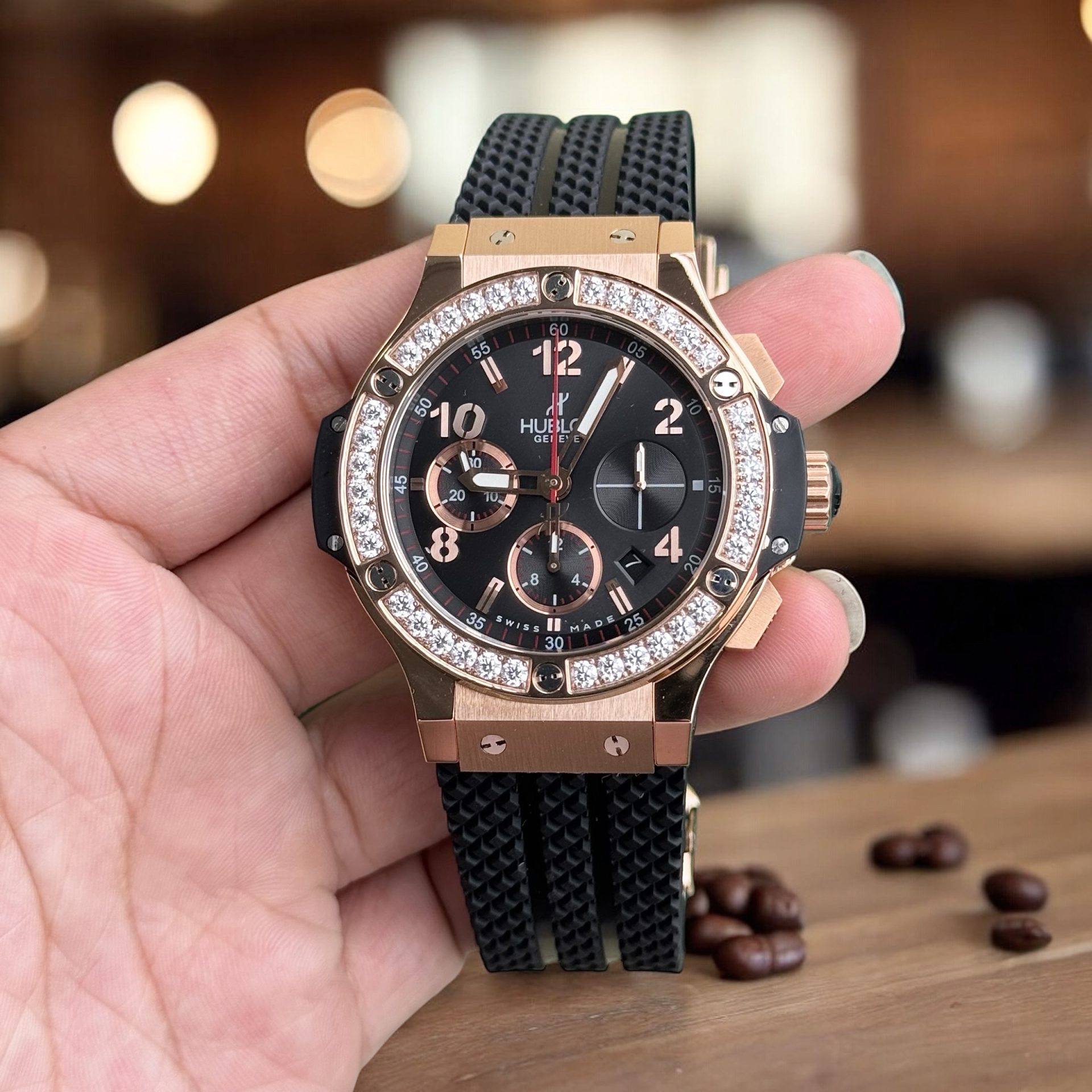 Hublot Replica 1:1 Watch Big Bang Chronograph King Gold Black Rubber Strap 44mm