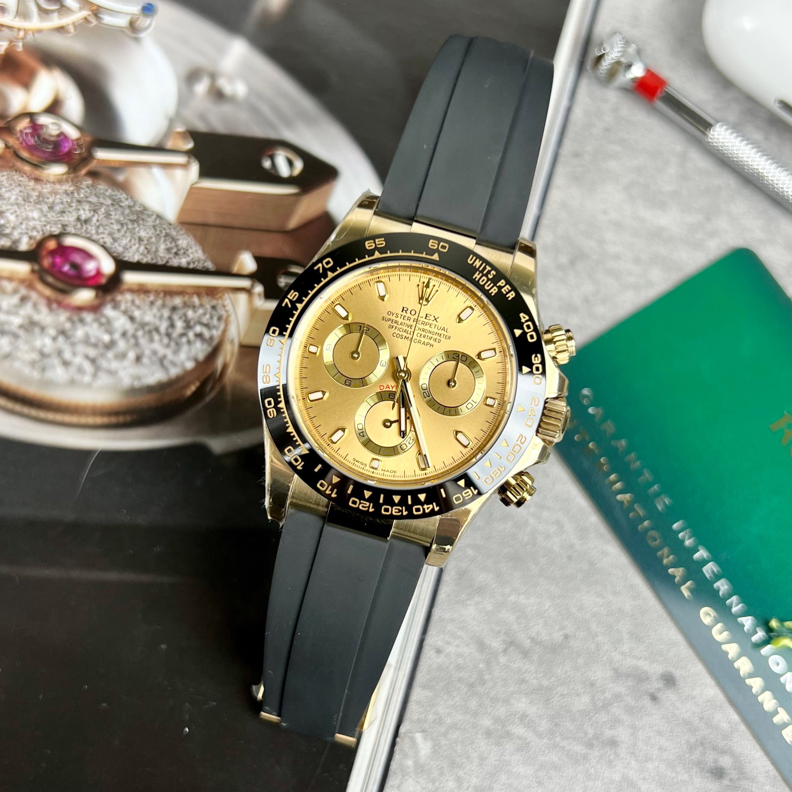 Rolex Replica 1:1 Watch Daytona 116518LN Yellow Champagne Dial 40mm