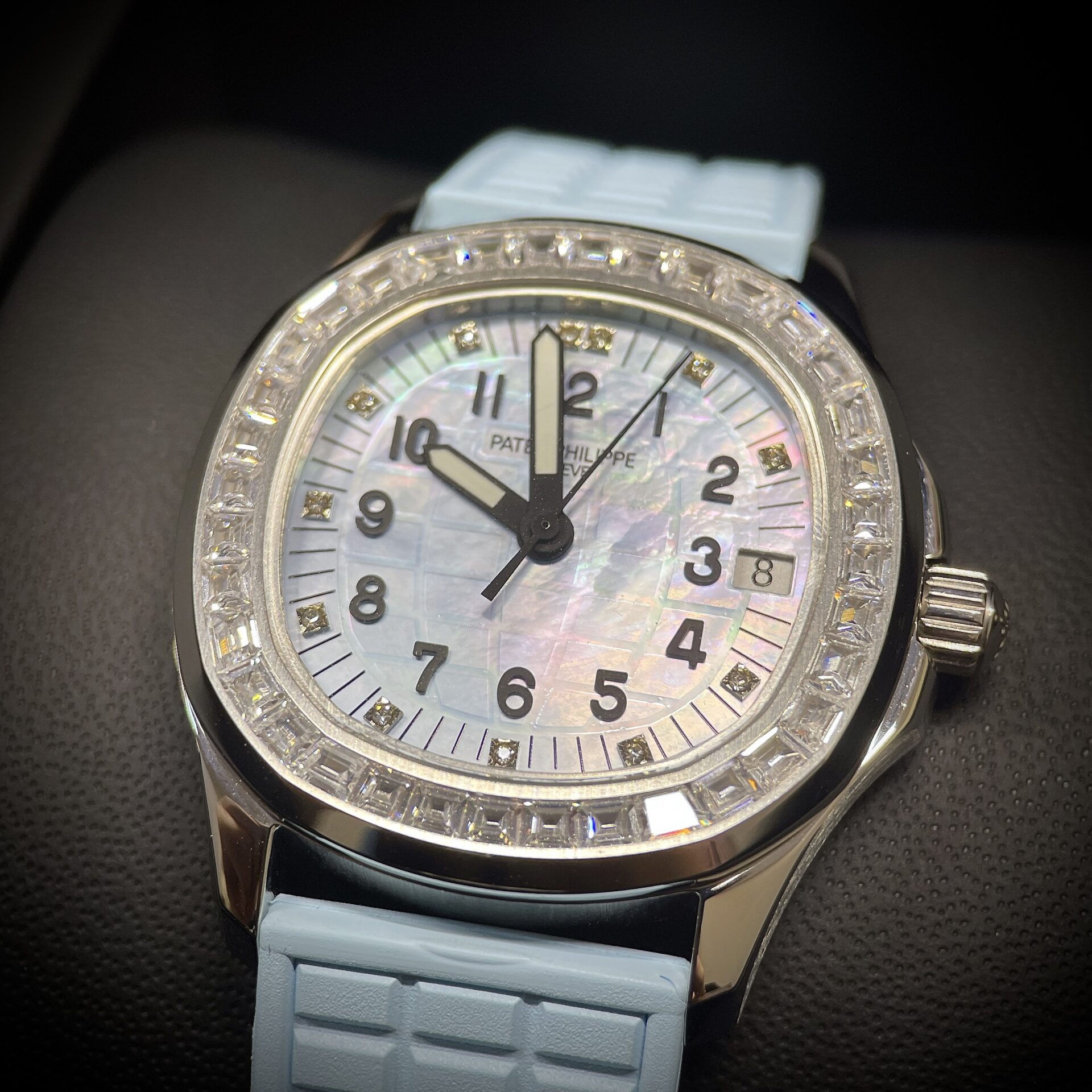 Patek Philippe Aquanaut 5072R Replica Watch Blue Rubber Strap PPF 35.6mm