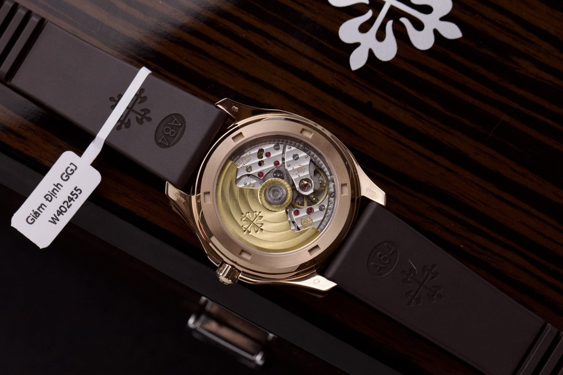 Patek Philippe Replica 1:1 Watch Aquanaut 5067 Mechanical Movement Moissanite Diamond Bezel 35.6mm