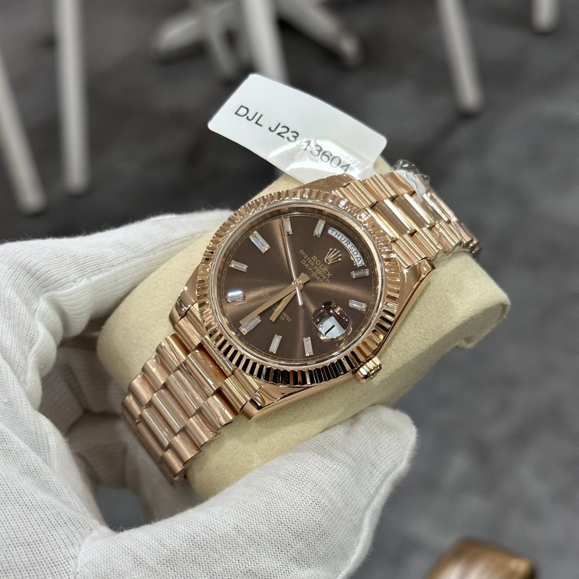 Rolex Replica Watch Day-Date 228235 Gold Wrapped Chocolate Dial GM V3 40mm