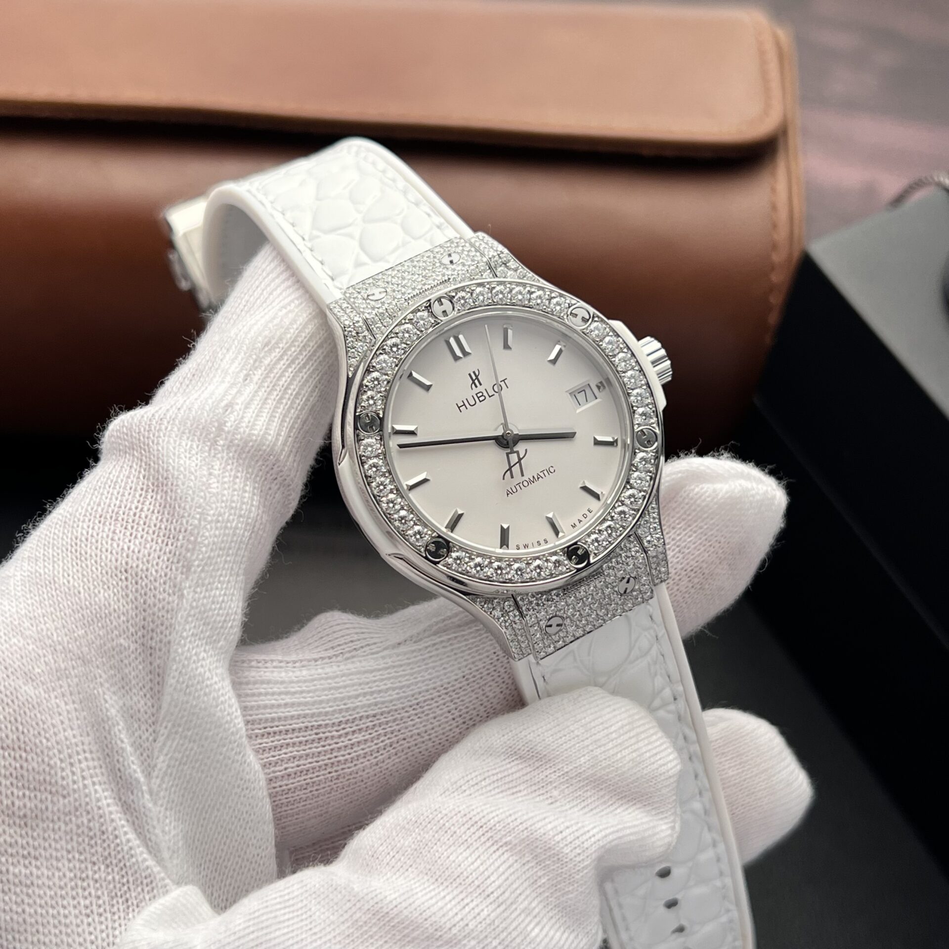 Hublot Rep 11 Watch Classic Fusion White Moissanite Diamond Case 38mm