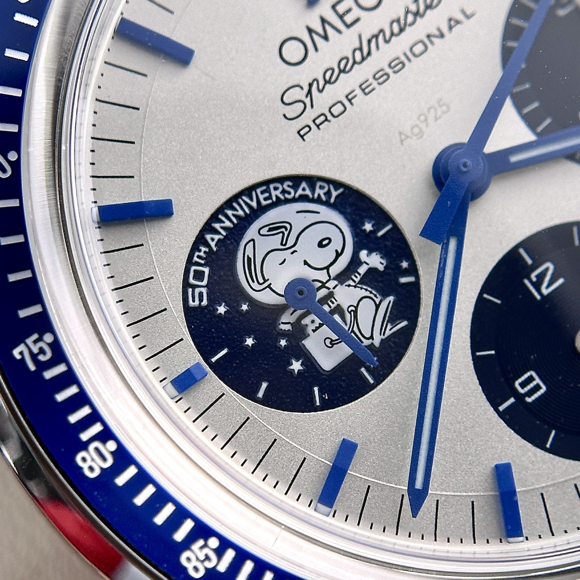 Omega Replica 1:1 Watch Speedmaster Snoopy Avard Anniversary GS Factory 42mm