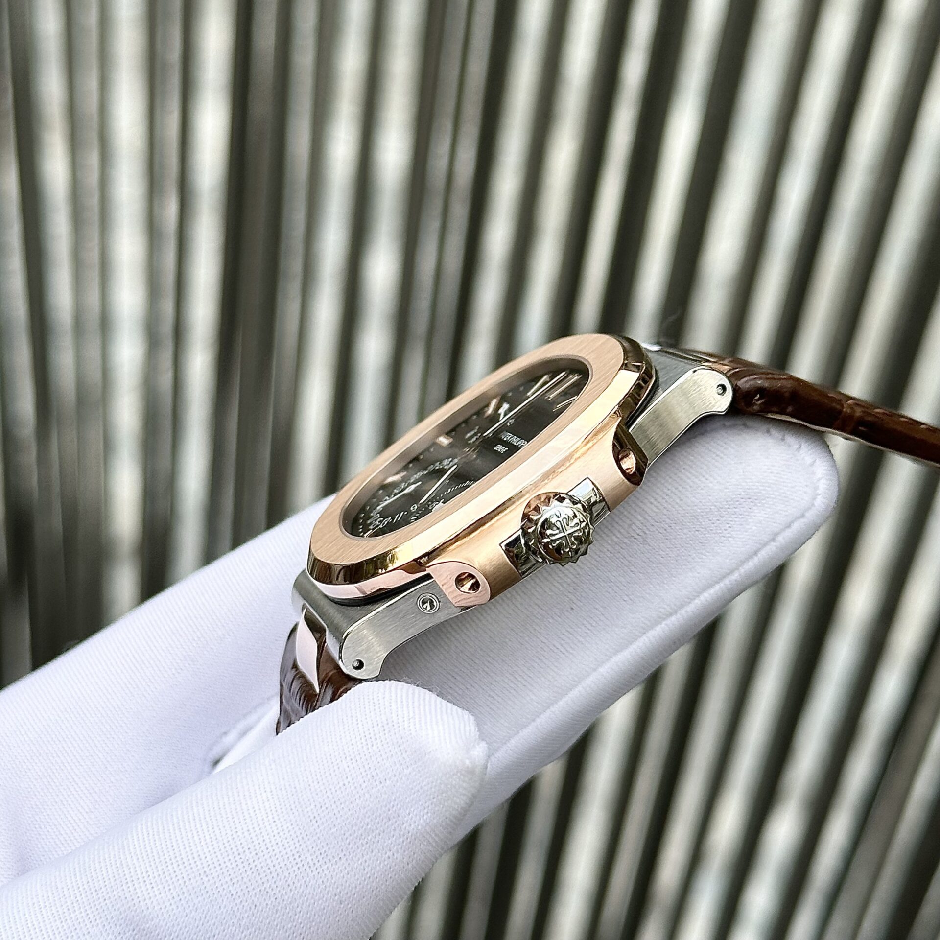 Patek Philippe Nautilus 5712 Demi Rose Plated Leather Strap Rep 11 Watch Factory GR 40mm