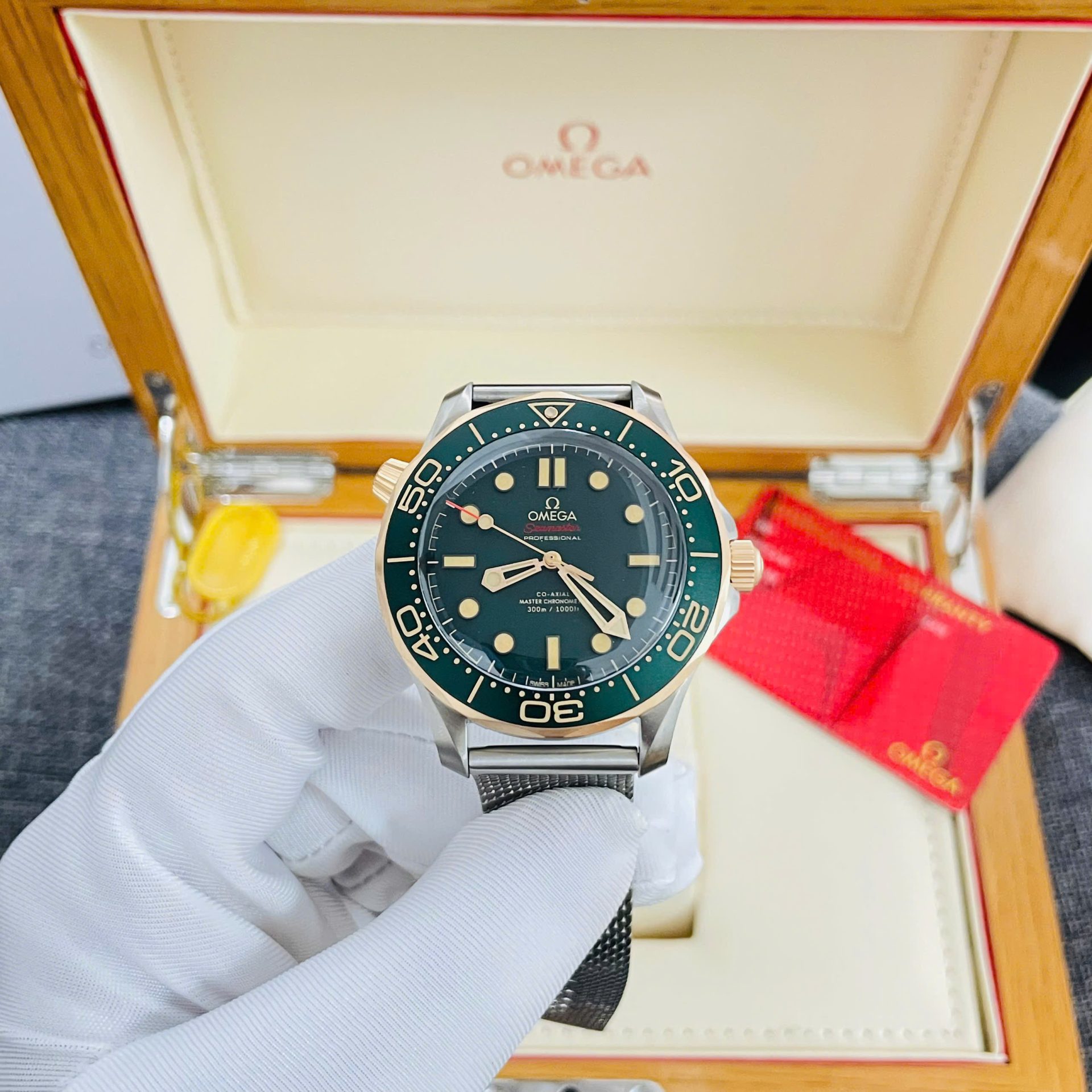 Omega Replica Watches Seamaster Bronze Gold on Titanium Green Dial VS Factory 42mm