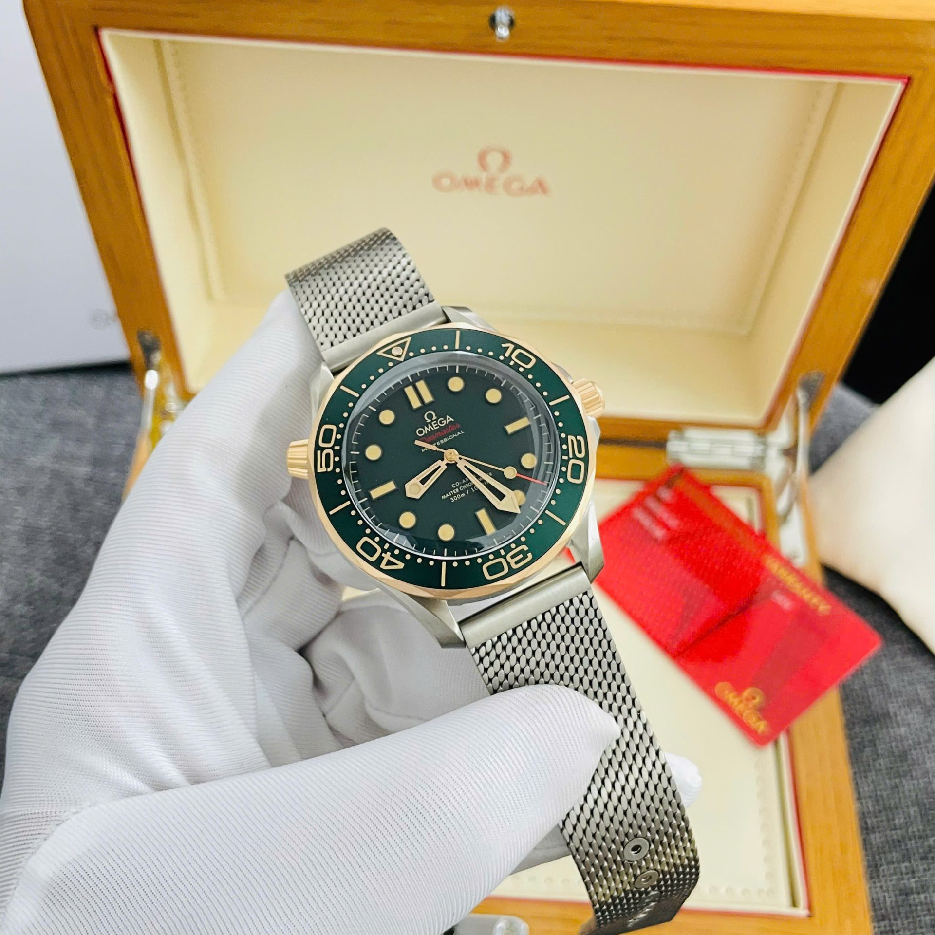 Omega Replica Watches Seamaster Bronze Gold on Titanium Green Dial VS Factory 42mm