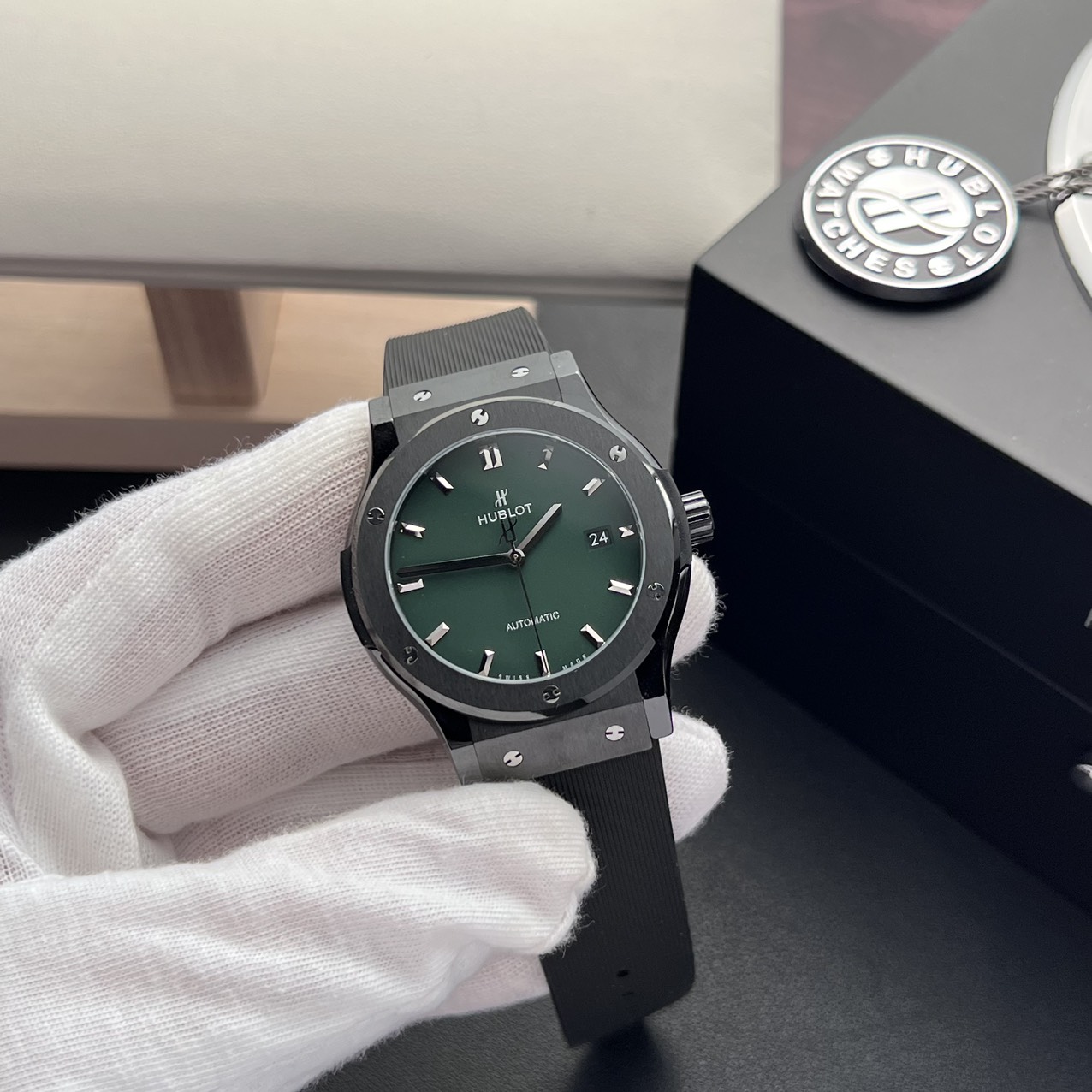 Hublot Replica 11 Watch Classic Fusion Ceramic Green Dial Rubber Strap JJZ 42mm