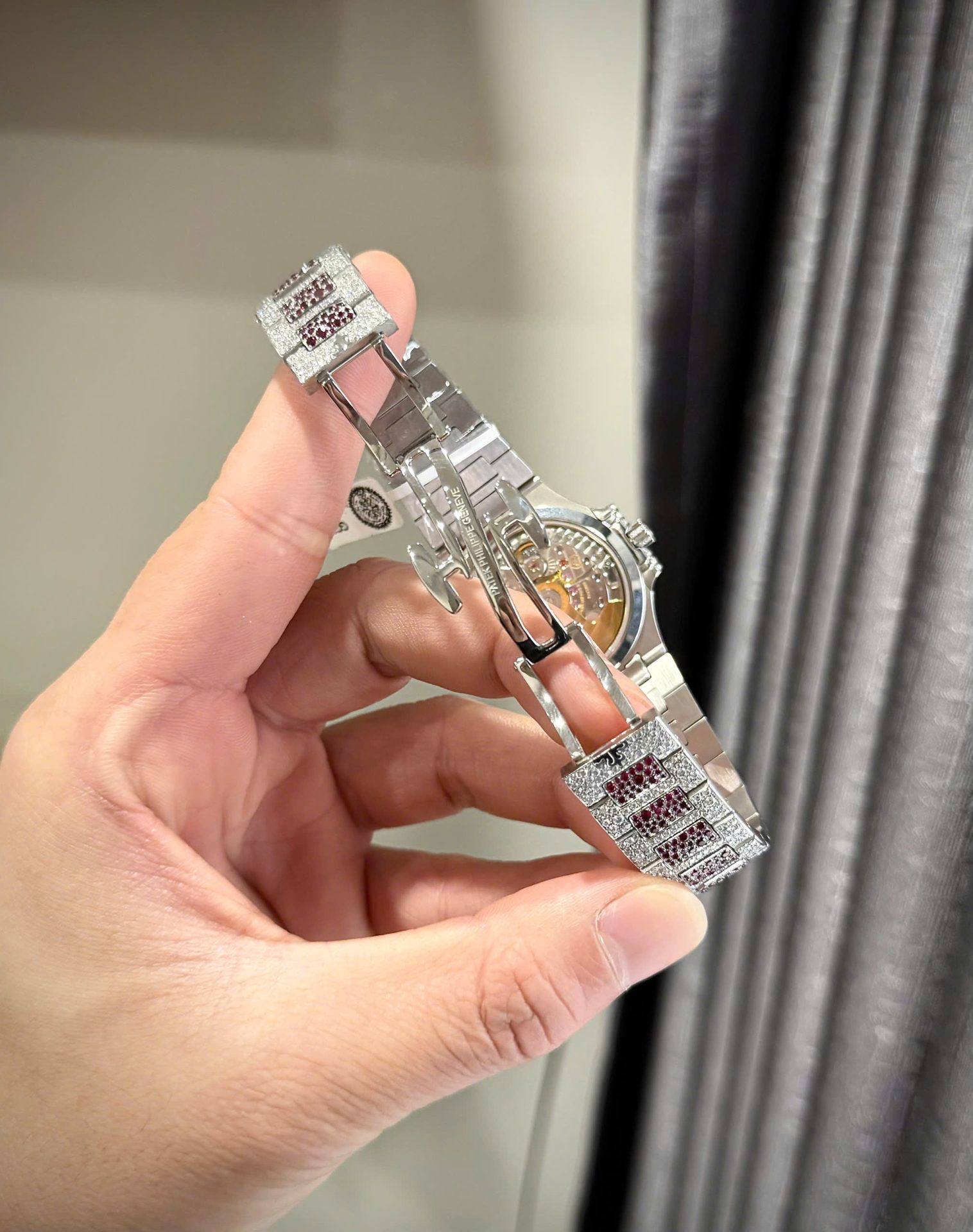 Patek Philippe Nautilus 7118 Replica 11 Watch Ruby Red + Moissanite Diamonds 35.2mm