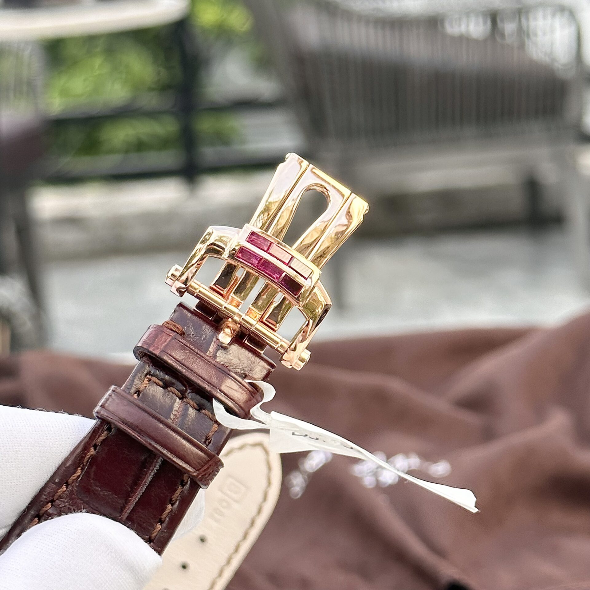 Patek Philippe Nautilus 5724 Gold Wrapped With Ruby Replica Watch 40mm