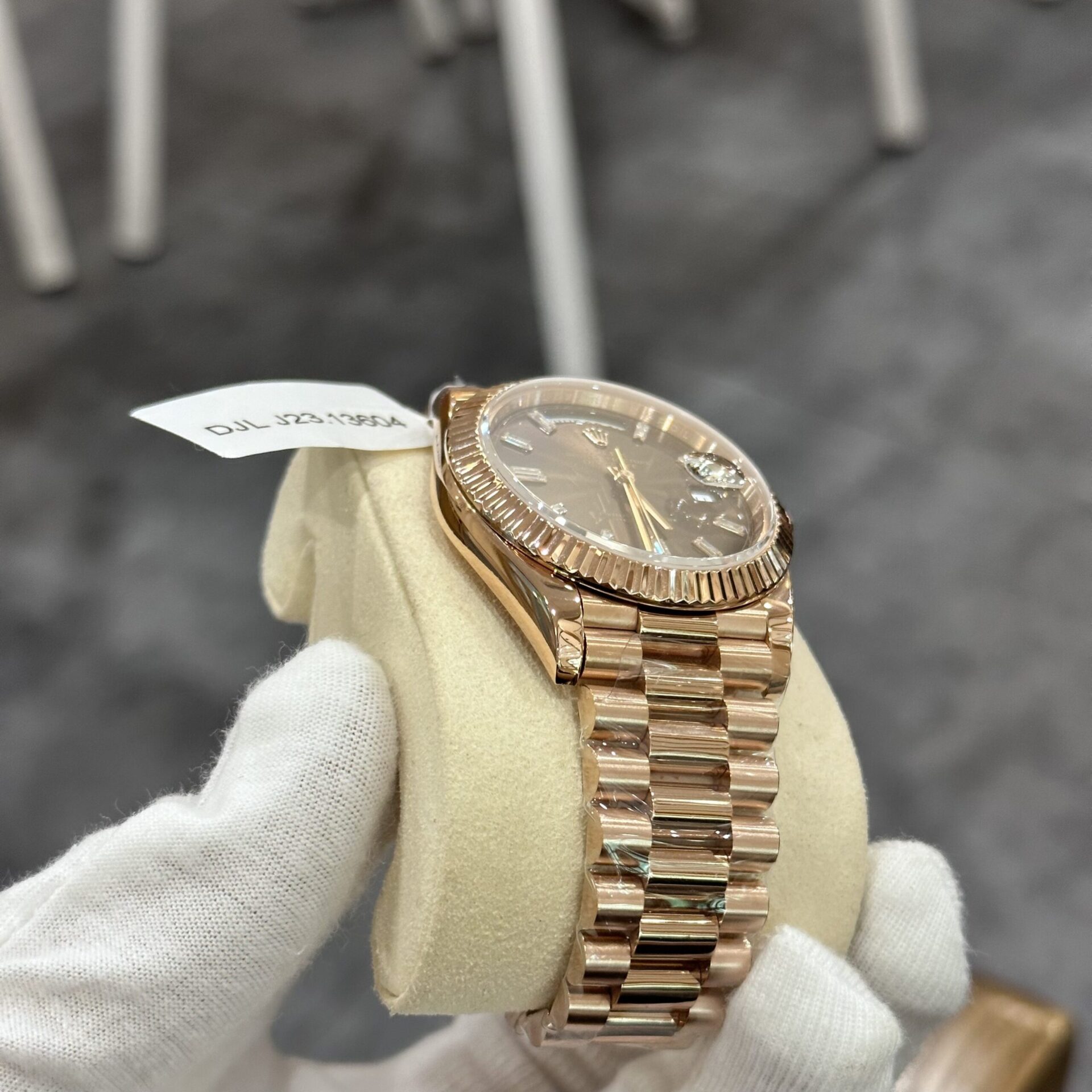 Rolex Replica Watch Day-Date 228235 Gold Wrapped Chocolate Dial GM V3 40mm