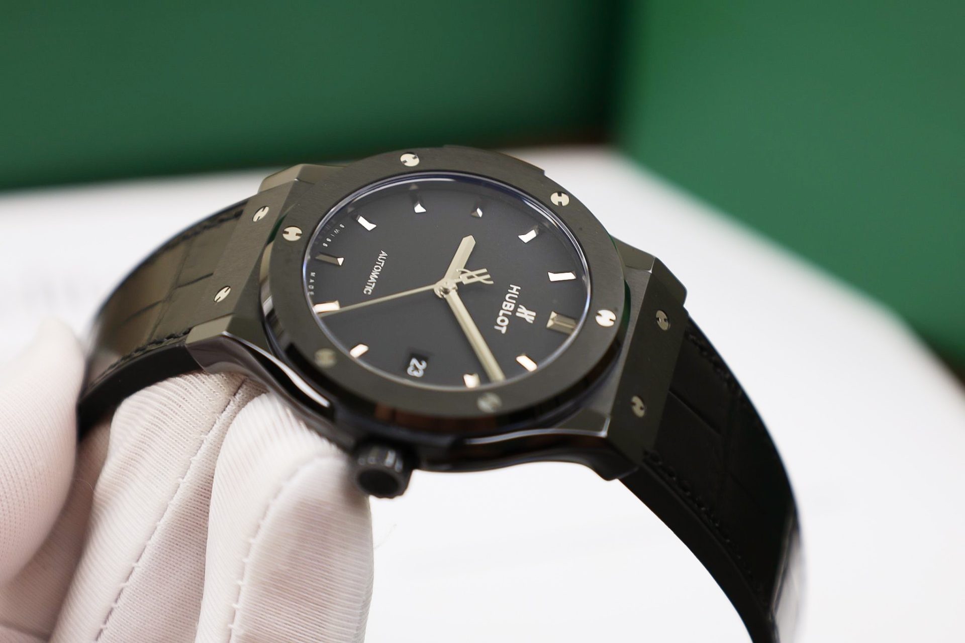 Hublot Replica 1:1 Watch Classic Fusion Black Ceramic SW300 Movement 42mm