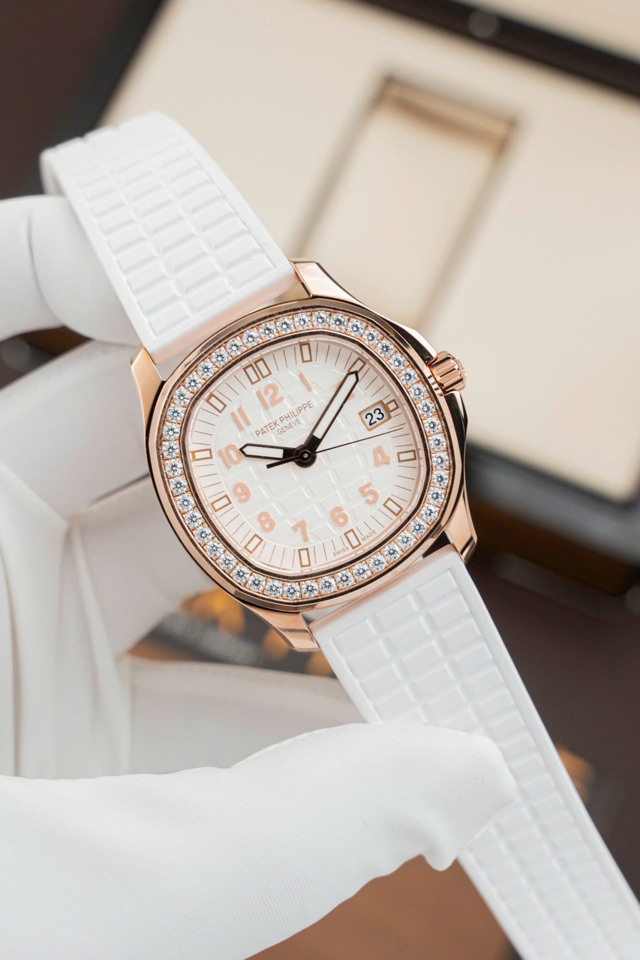 Patek Philippe Aquanaut 5067 Đính Đá Nữ Replica Cao Cấp Nhà Máy PPF 35.6mm