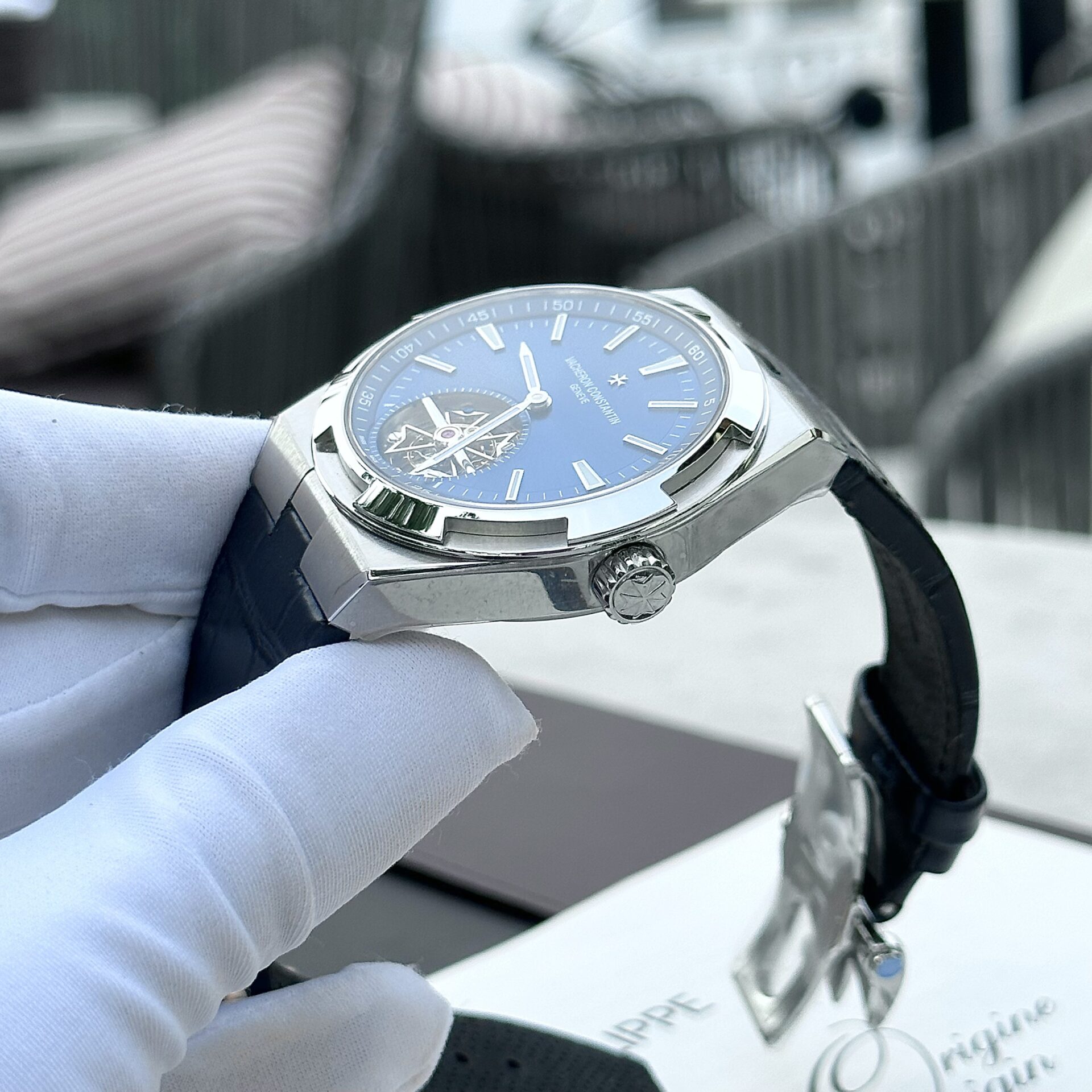 Vacheron Constantin Overseas Best Replica Watch Tourbillon 6000V Leather Strap BBR 42.5mm