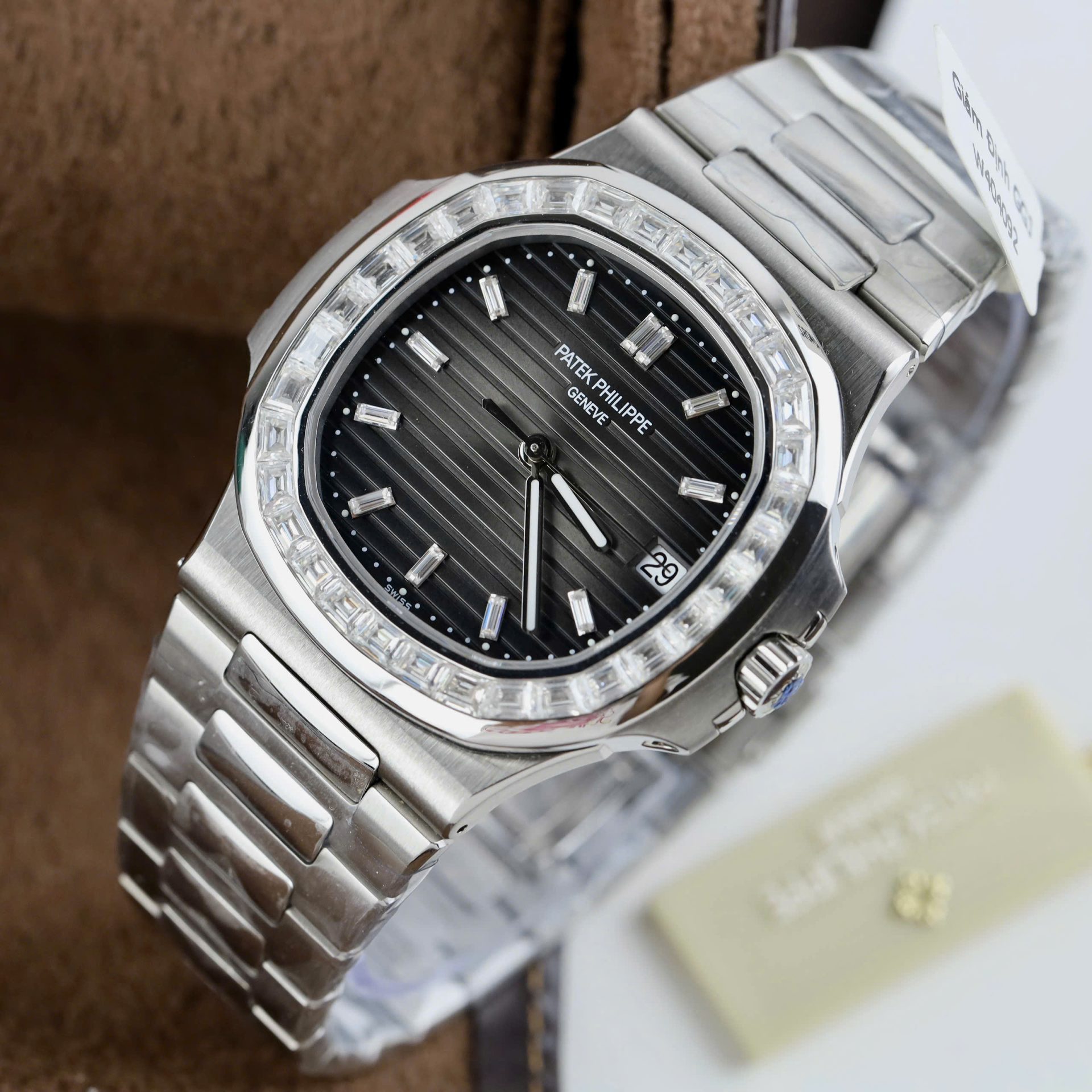 Patek Philippe Nautilus 5723 Gray Dial Imitation Watches Diamonds Moissanite Baguette Custom 40mm