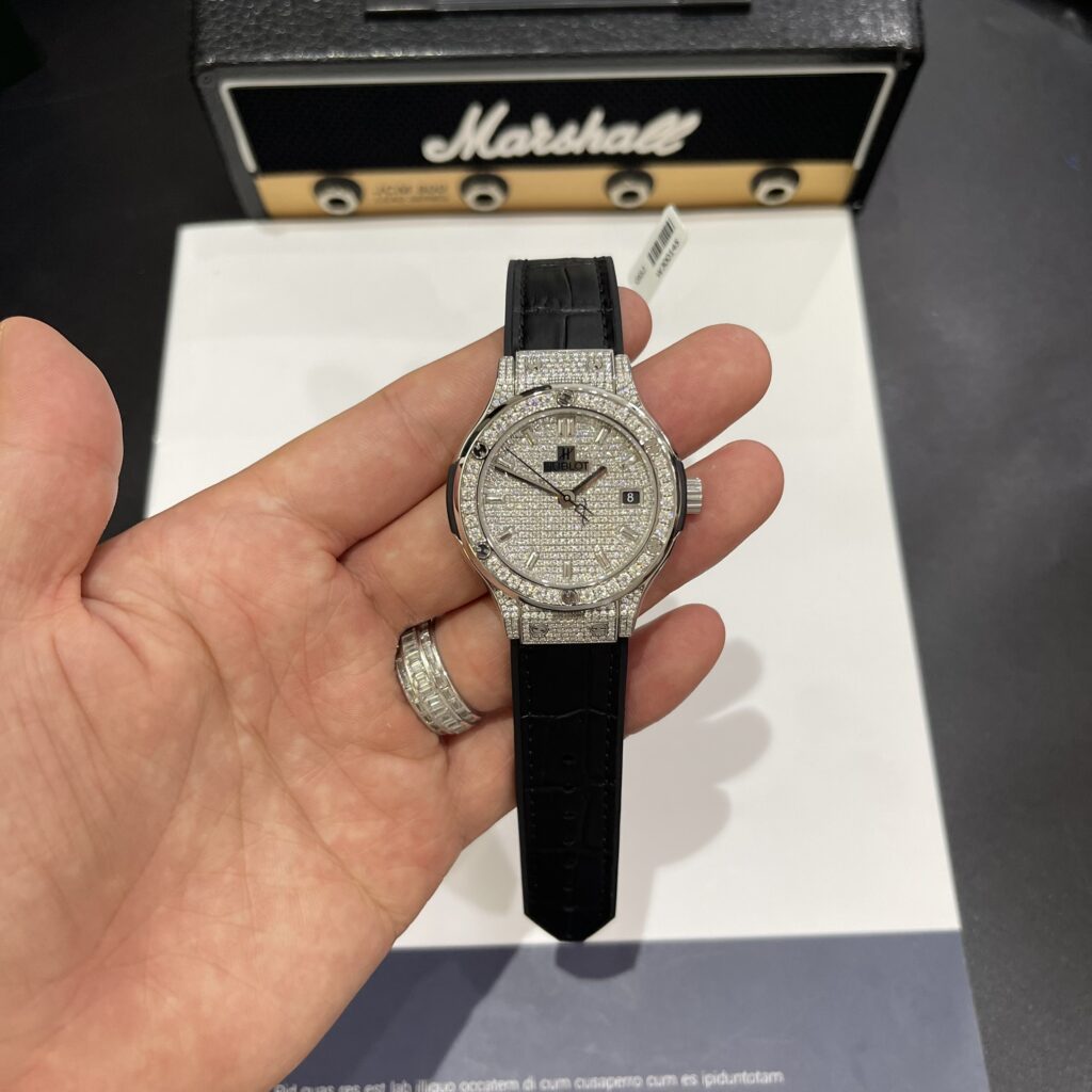 Hublot Replica 11 Watch Classic Fusion Full Diamond Moissanite 38mm