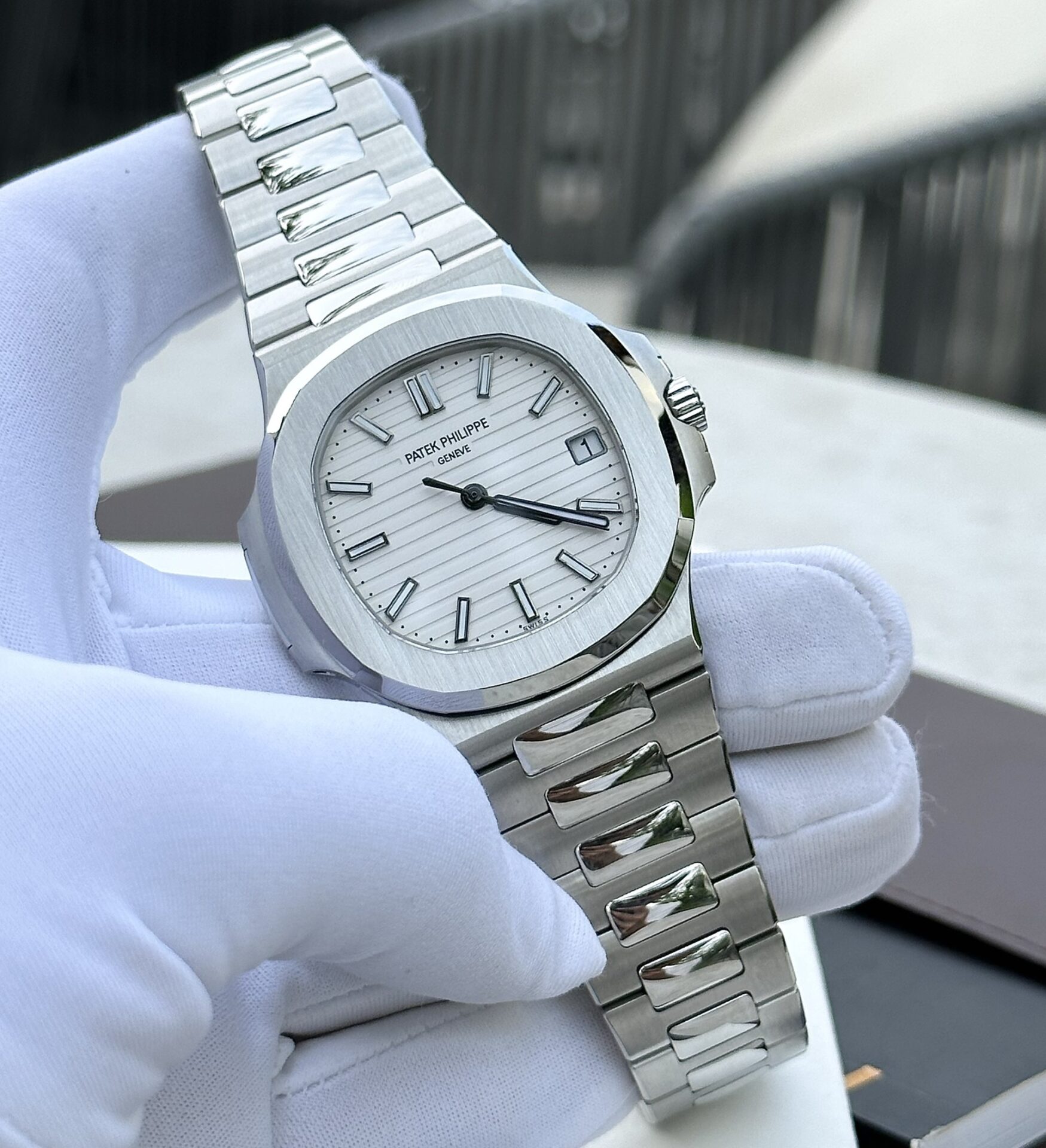 Patek Philippe Nautilus 5711 Rep 1:1 White Dial Luminous Markers Factory 3K 40mm