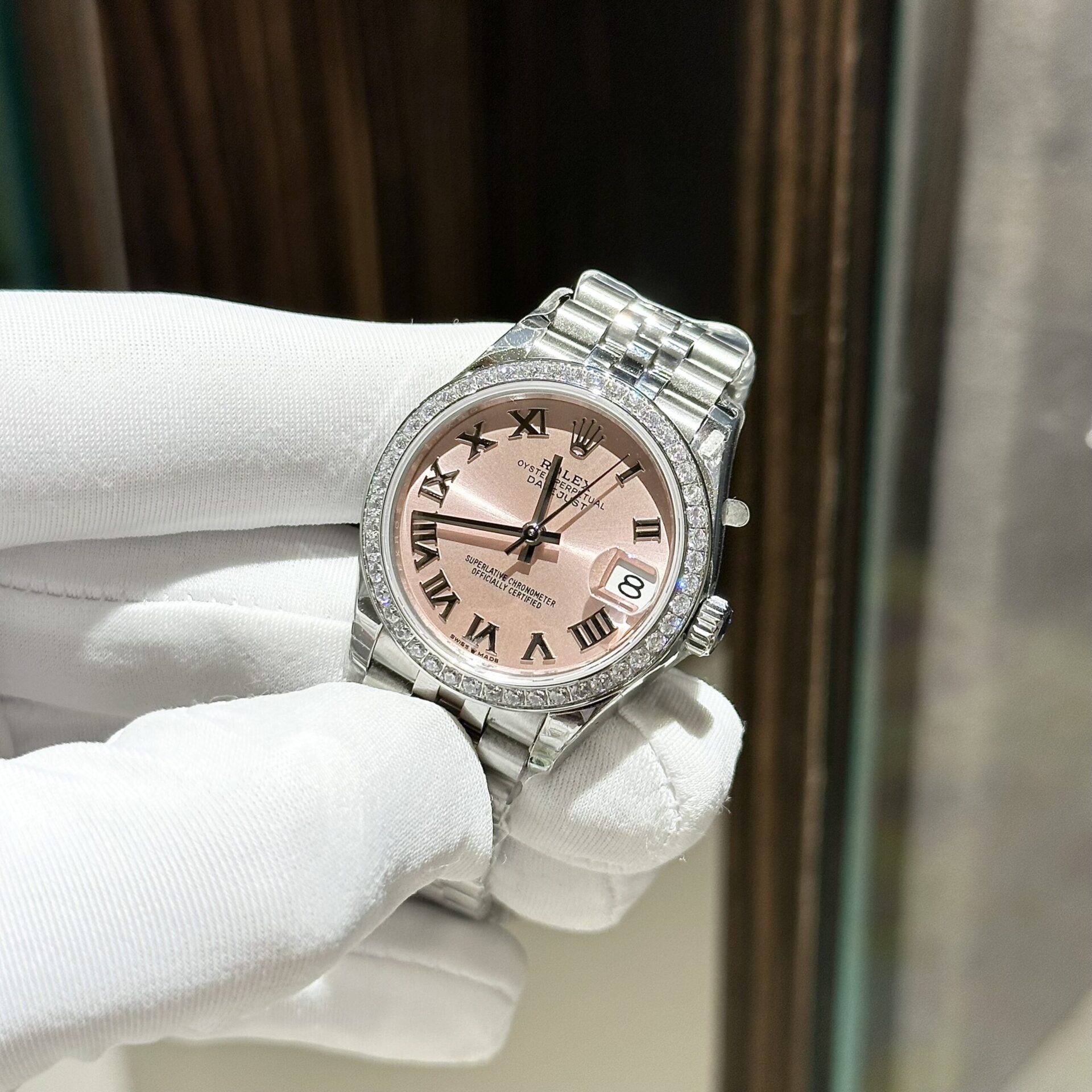 Rolex Rep 11 Watch DateJust Women s With Stone Bezel Jubilee Strap EW 31mm