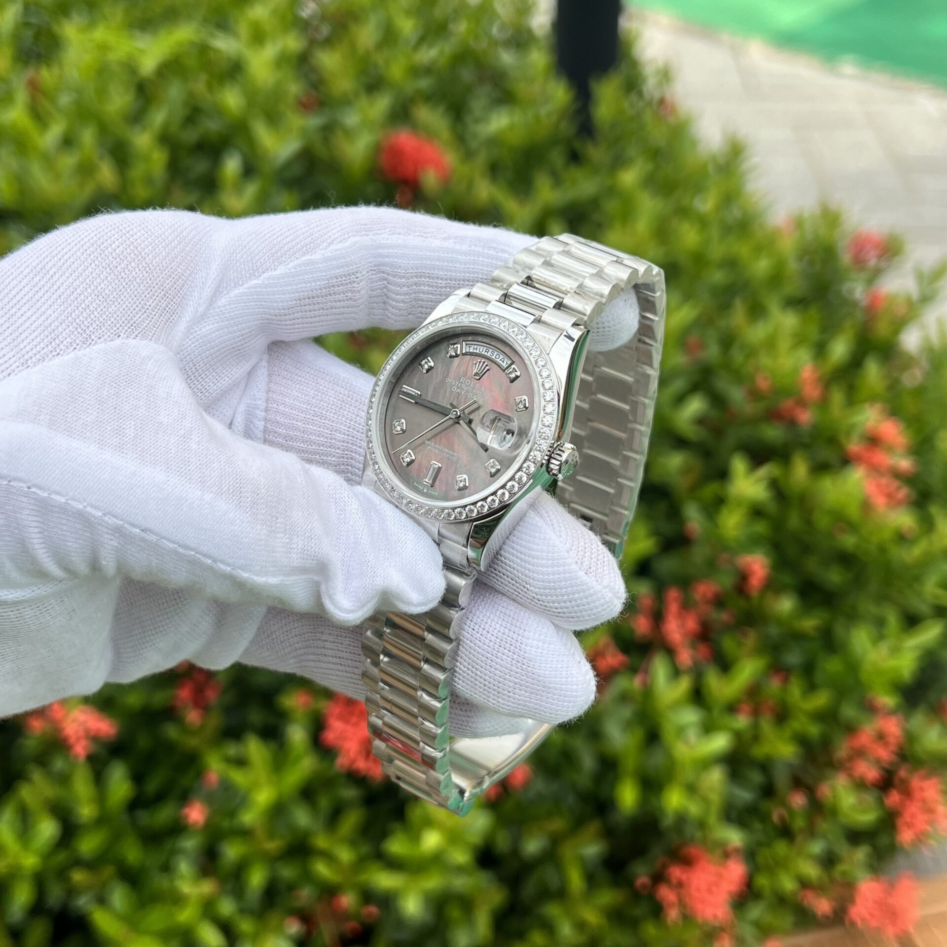 Rolex Replica 1:1 Watch Day-Date Purple Mother of Pearl Dial Swiss Movement 36mm