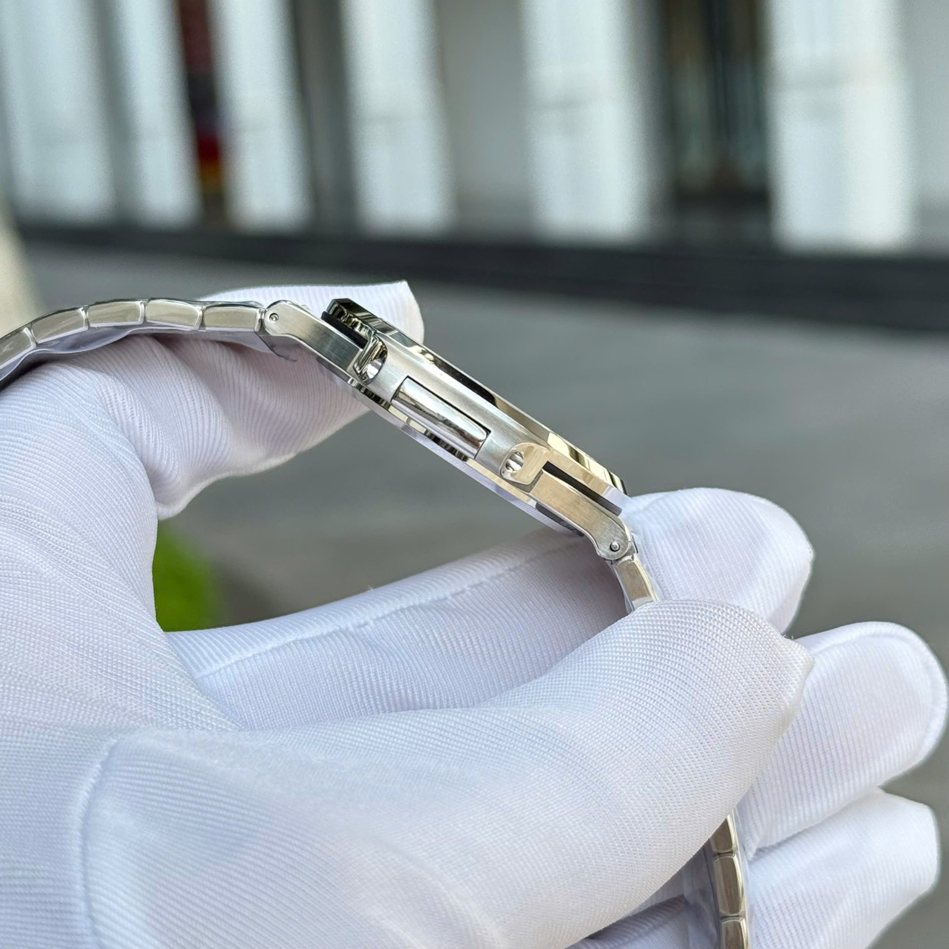 Patek Philippe Nautilus 5711 Replica Watches White Dial Metal Wire BBF Factory 40mm