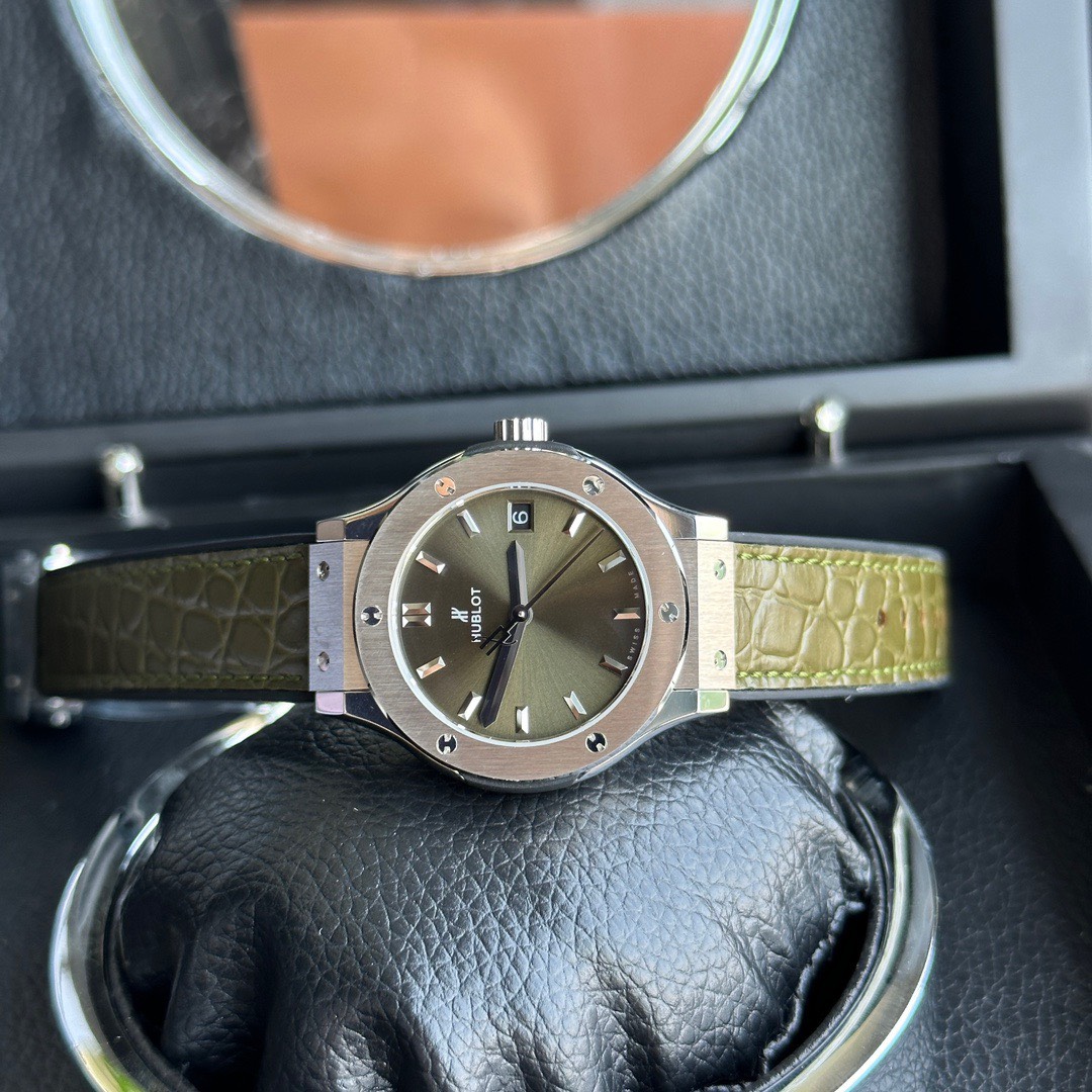 Hublot Replica 1:1 Watch Classic Fusion Women s Battery Swiss 33mm