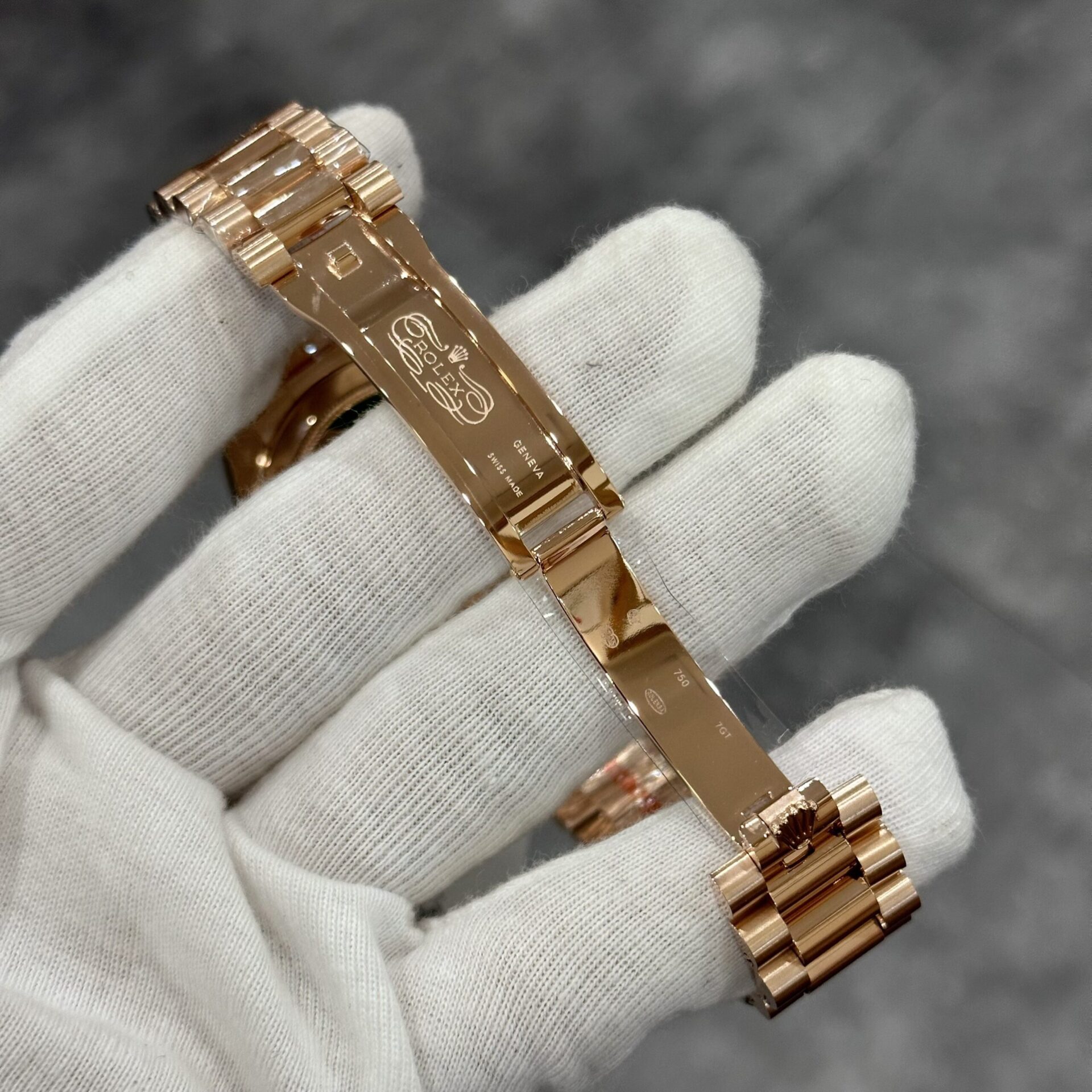 Rolex Replica Watch Day-Date 228235 Gold Wrapped Chocolate Dial GM V3 40mm