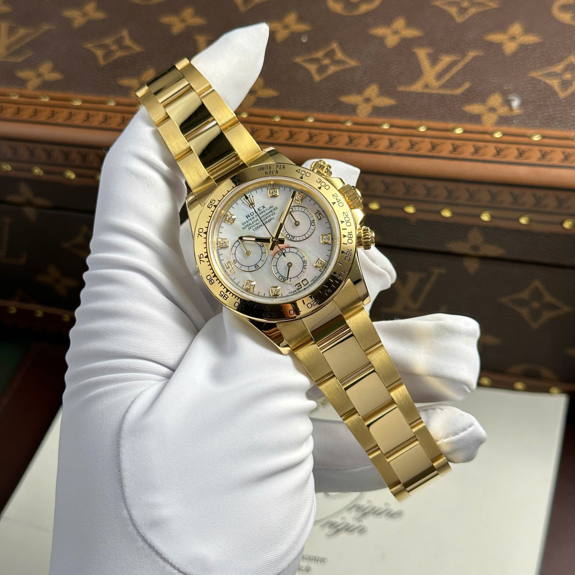 Rolex Daytona Cosmograph 116508 Best Replica Watch Custom Gold Wrapped 40mm