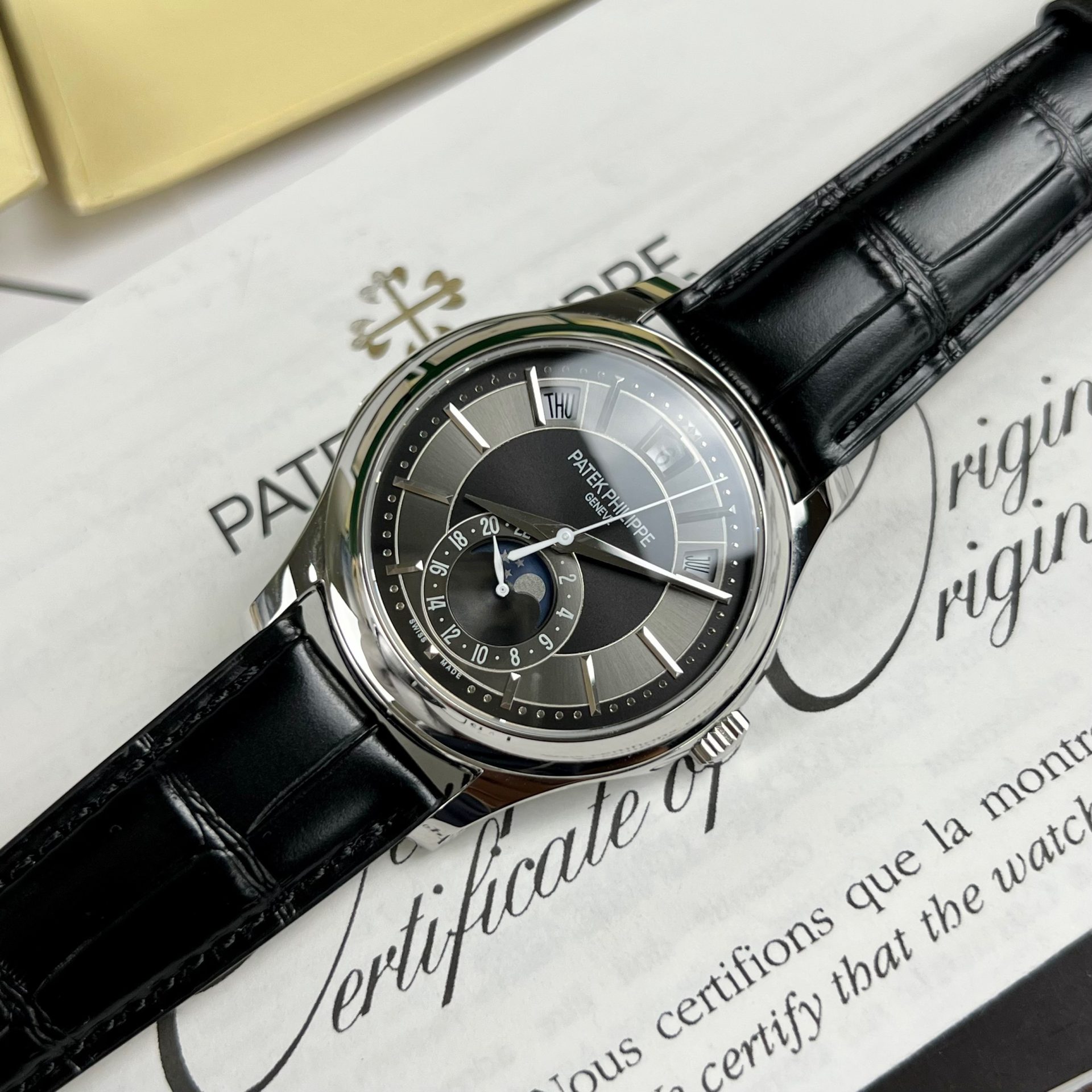 Patek Philippe Complications 5205G Replica Watches Best Quality Leather Strap 40mm