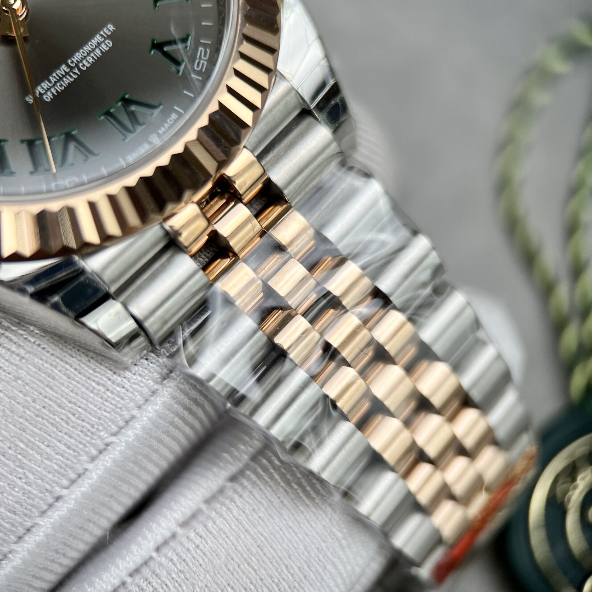 Rolex Replica Watch DateJust Wimbledon Dial Demi Strap Rose Gold Plated EW 41mm
