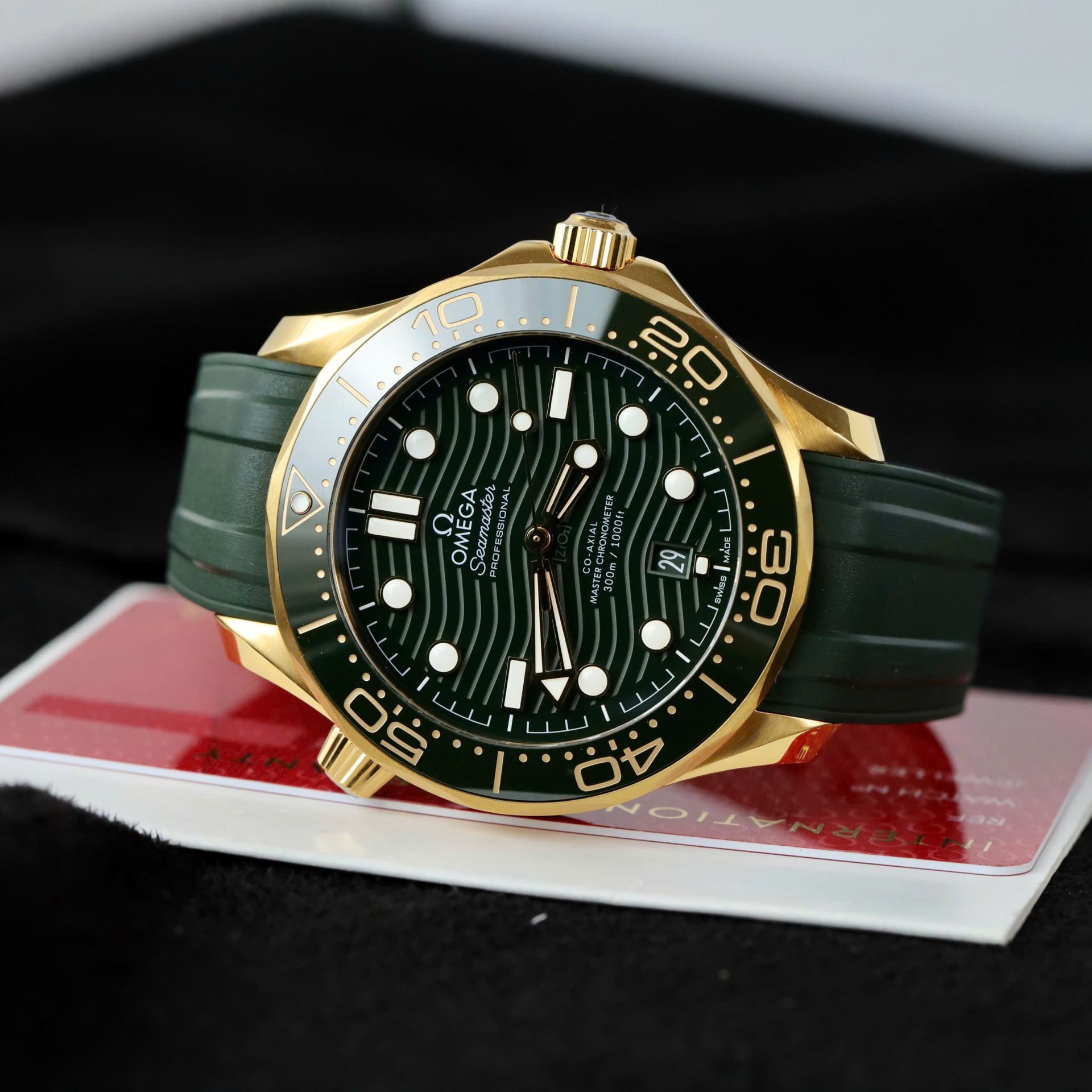 Omega Seamaster Diver 300M Replica Watches Green Dial Rubber Strap VS Factory 42mm